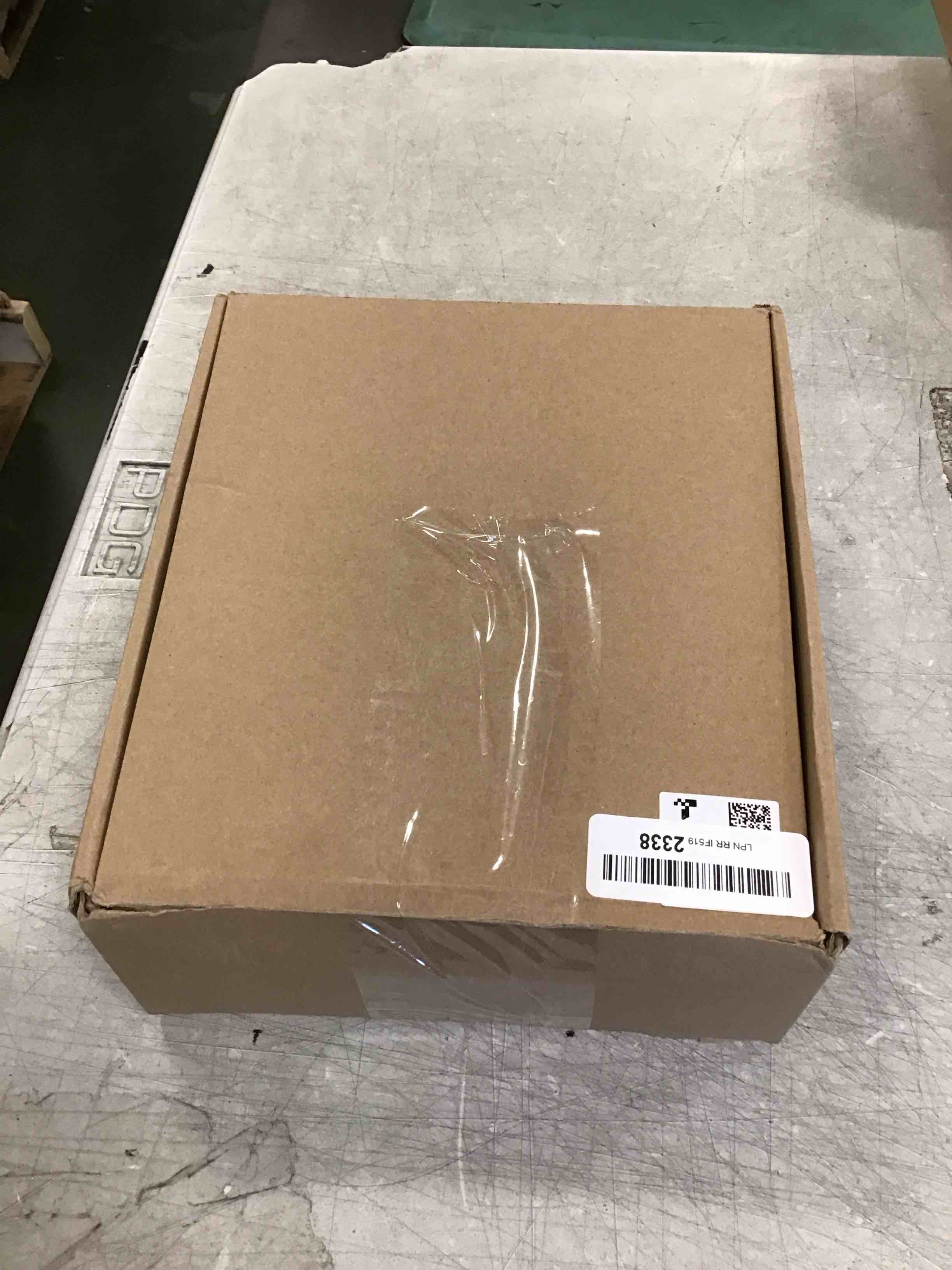 https://s3.amazonaws.com/lotting-images-prod/bidfta/RED6331323_1713183543586.jpeg
