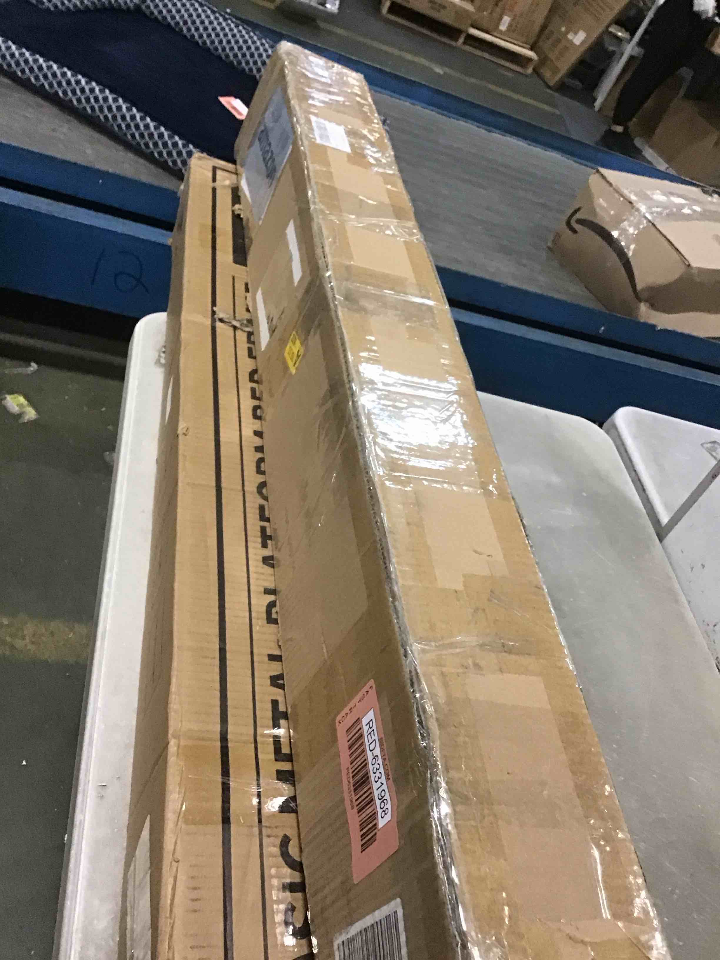 https://s3.amazonaws.com/lotting-images-prod/bidfta/RED6331968_1711474082477.jpeg