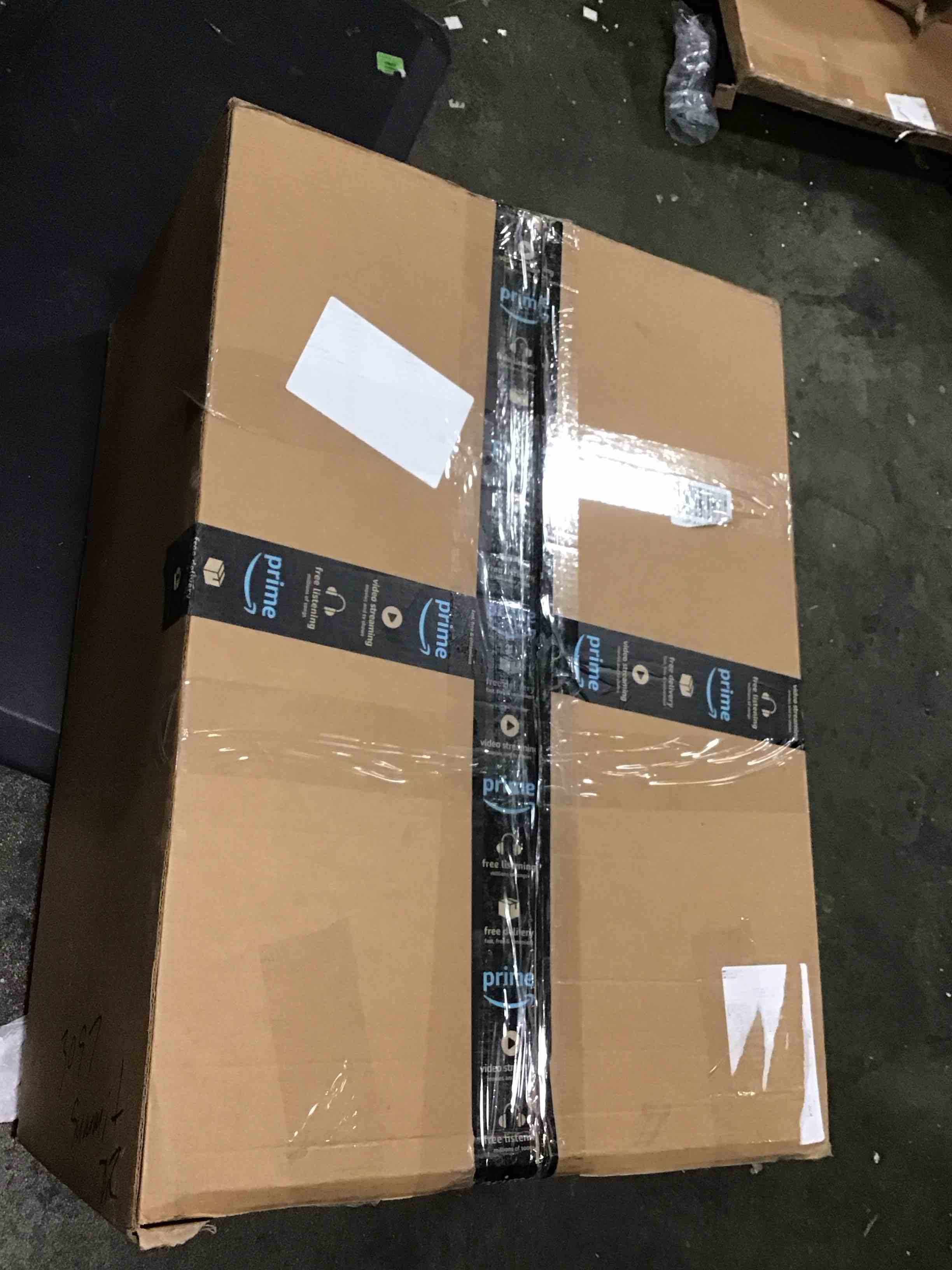 https://s3.amazonaws.com/lotting-images-prod/bidfta/RED6332869_1712065847213.jpeg