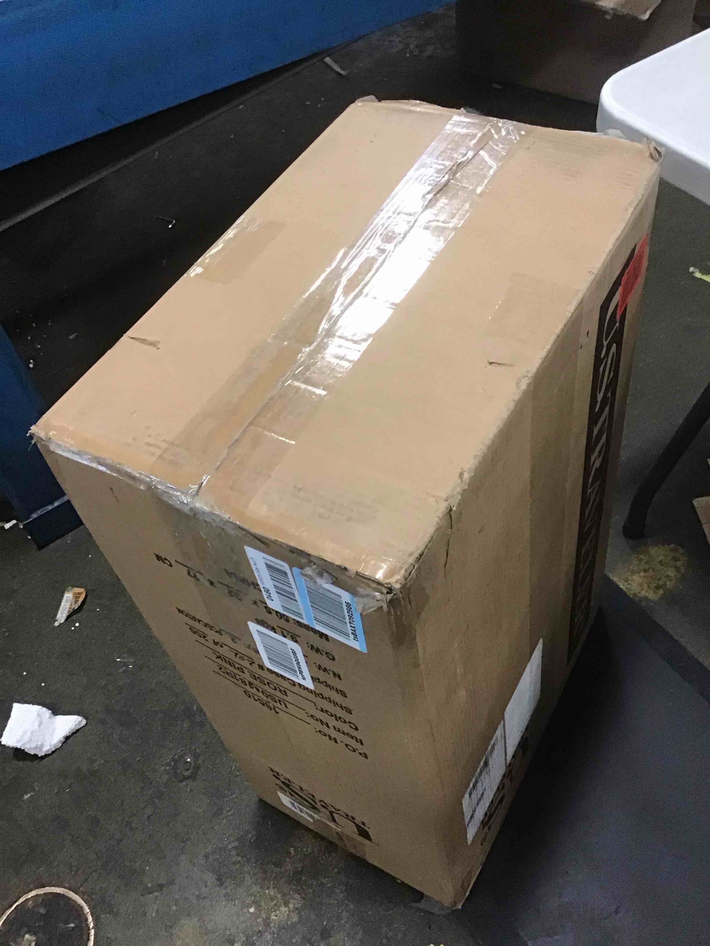 https://s3.amazonaws.com/lotting-images-prod/bidfta/RED6332913_1712073690335.jpeg