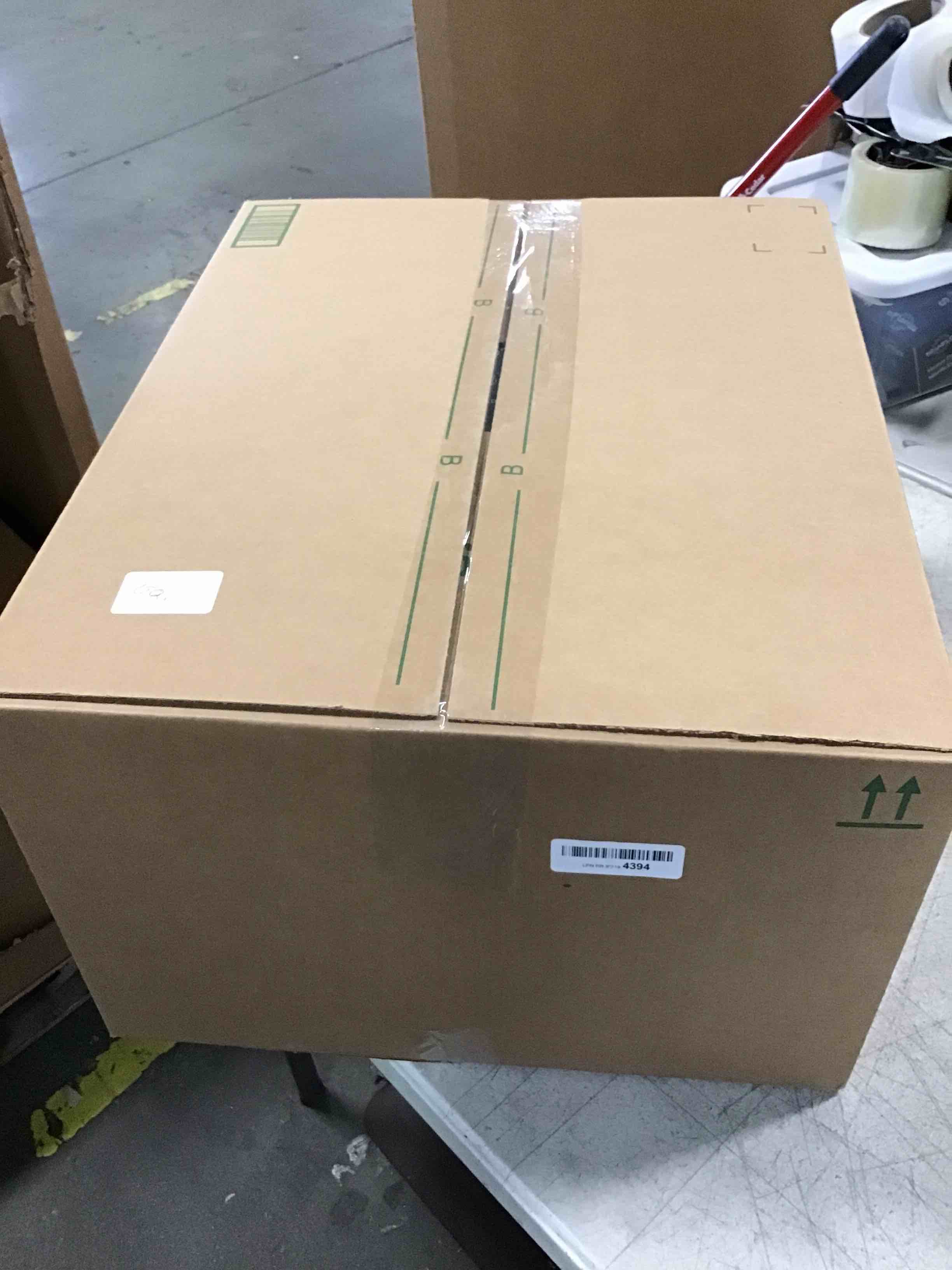 https://s3.amazonaws.com/lotting-images-prod/bidfta/RED6333310_1712247633131.jpeg