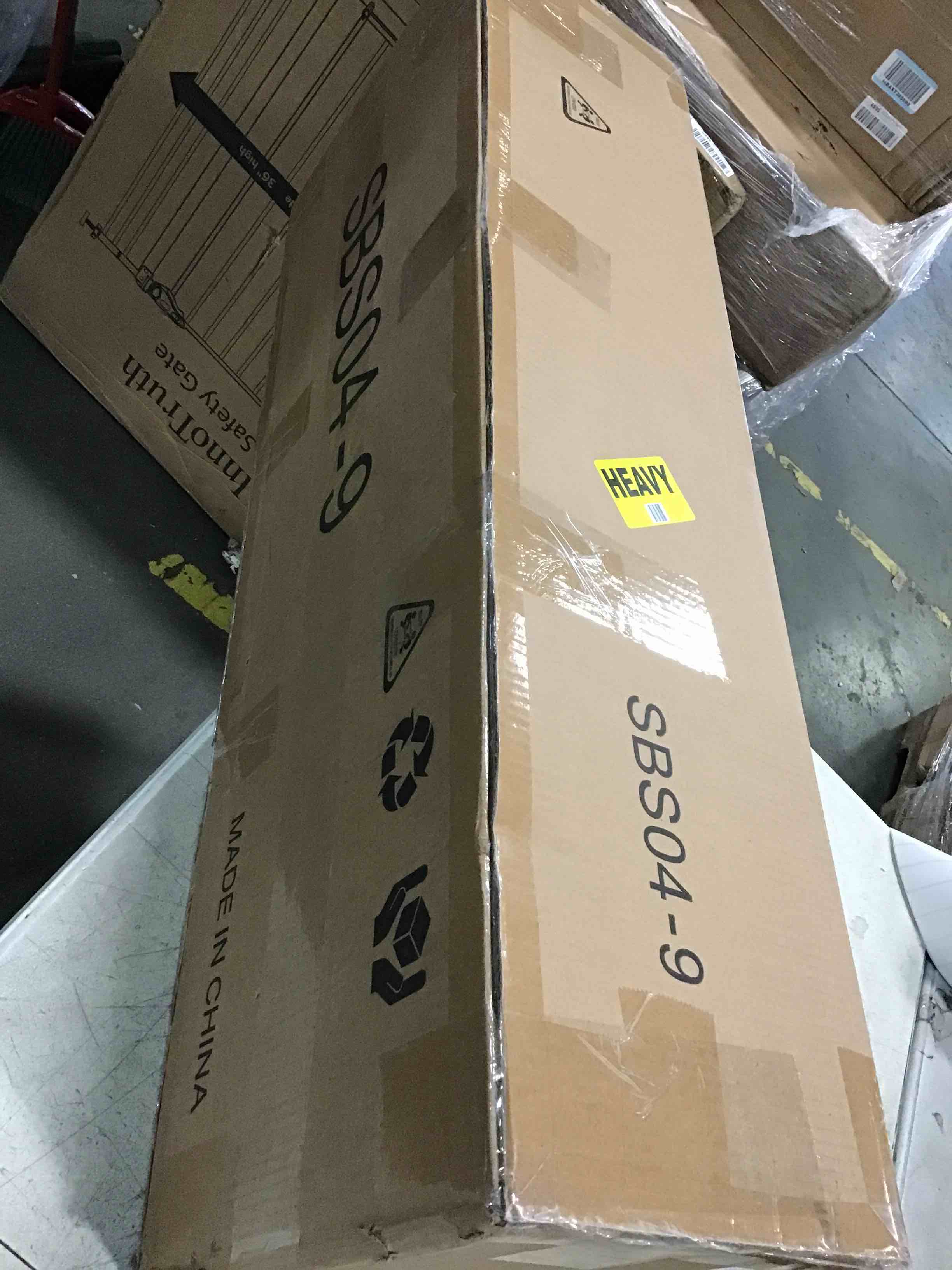 https://s3.amazonaws.com/lotting-images-prod/bidfta/RED6333379_1712259029183.jpeg