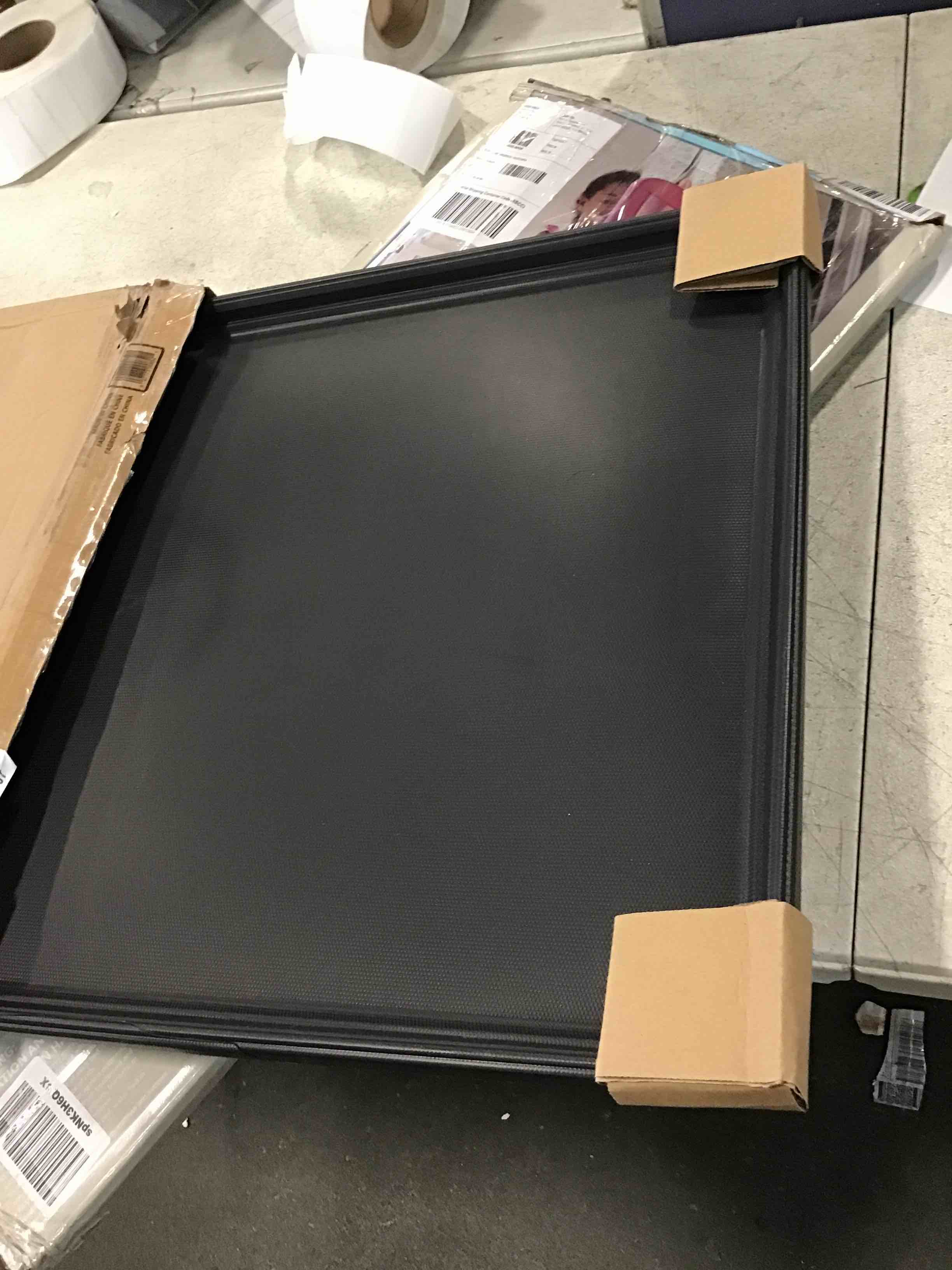 https://s3.amazonaws.com/lotting-images-prod/bidfta/RED6333401_1712261790824.jpeg