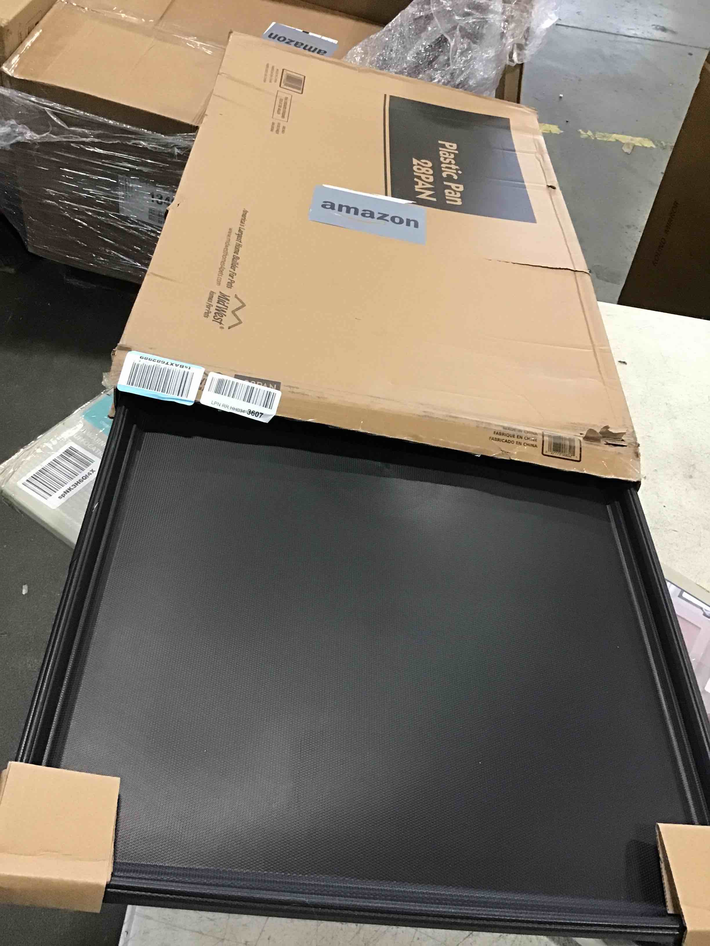 https://s3.amazonaws.com/lotting-images-prod/bidfta/RED6333401_1712261793714.jpeg
