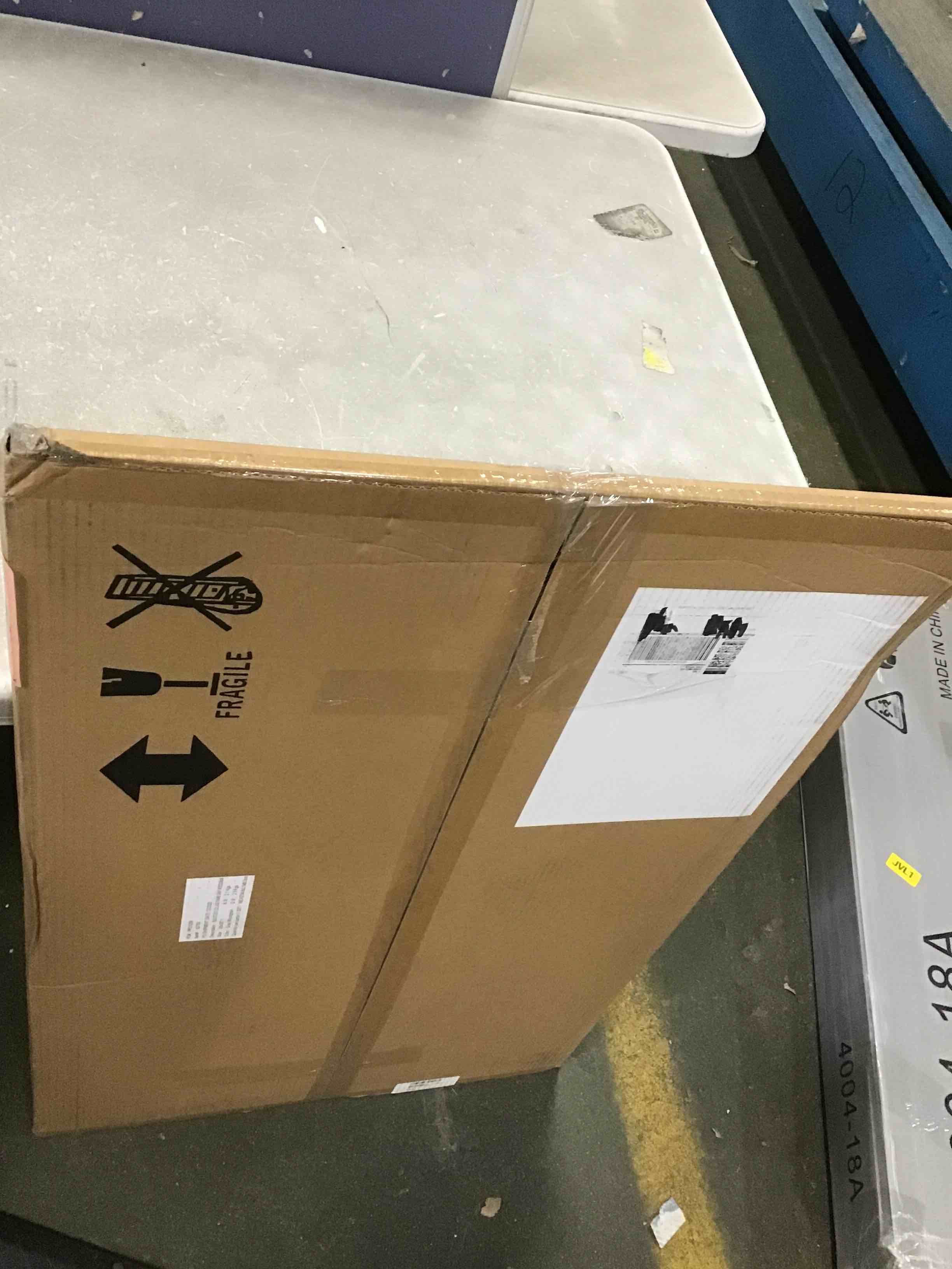 https://s3.amazonaws.com/lotting-images-prod/bidfta/RED6333491_1711642899463.jpeg