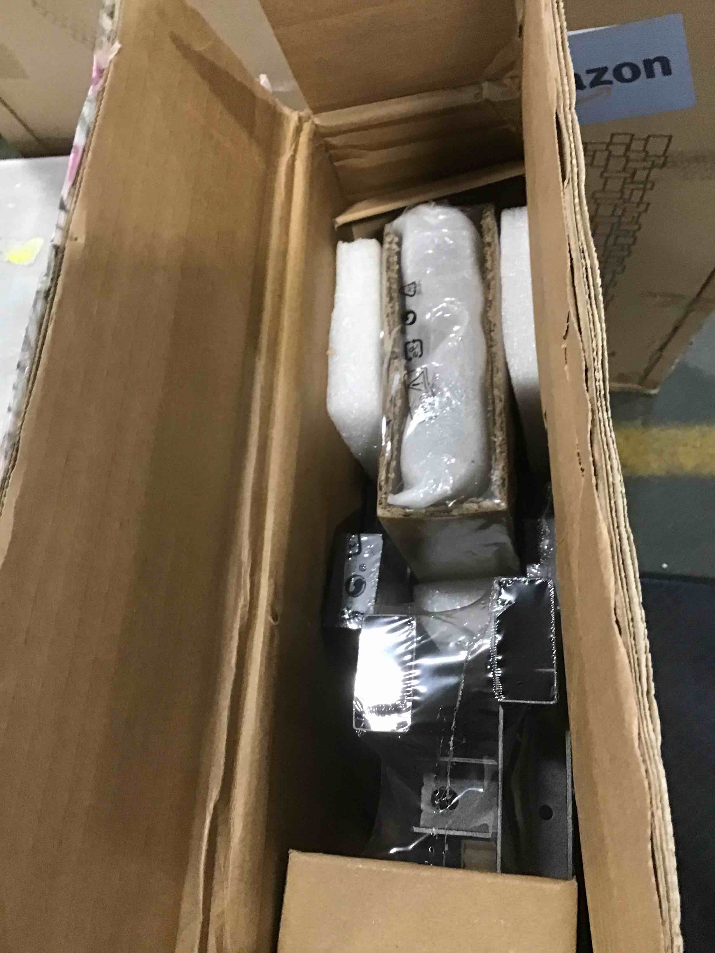 https://s3.amazonaws.com/lotting-images-prod/bidfta/RED6333539_1711651001480.jpeg