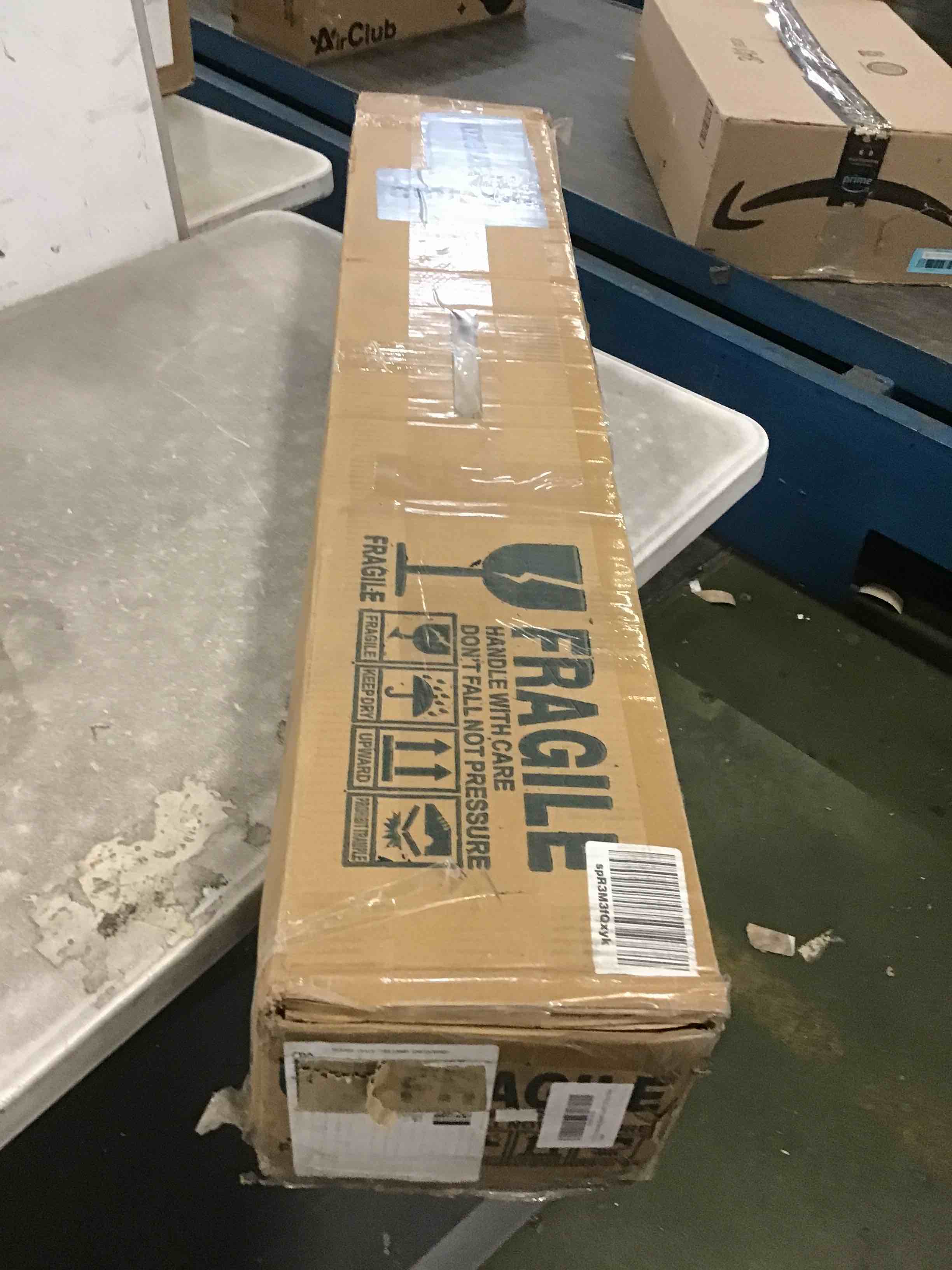 https://s3.amazonaws.com/lotting-images-prod/bidfta/RED6333985_1711989338195.jpeg