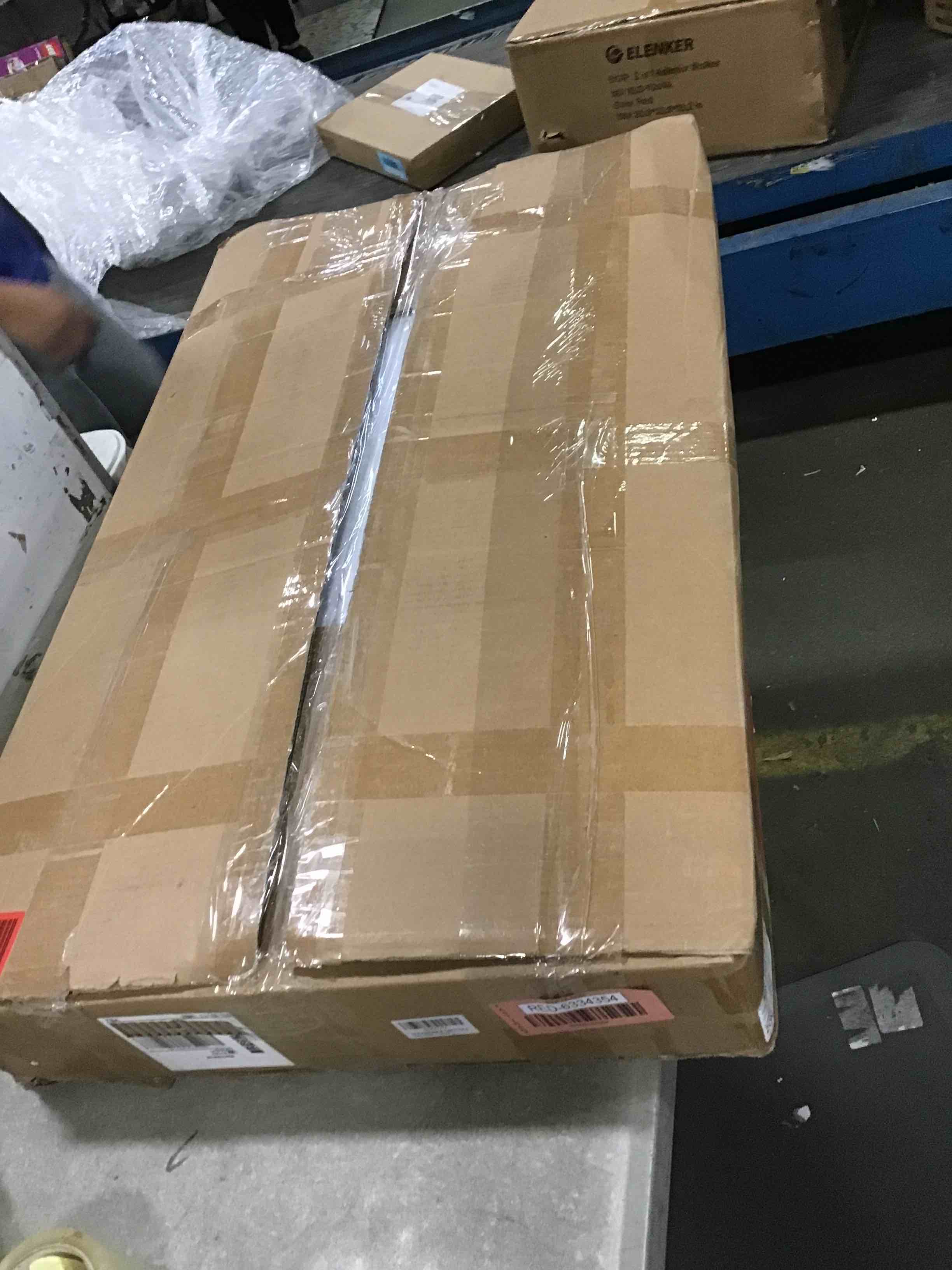 https://s3.amazonaws.com/lotting-images-prod/bidfta/RED6334354_1712148390240.jpeg