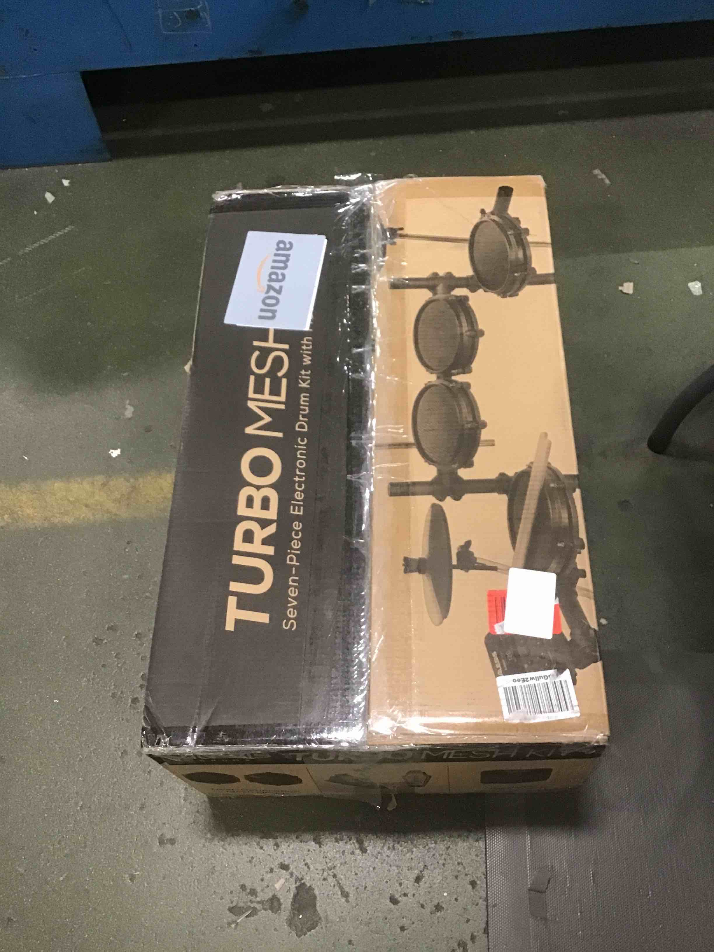https://s3.amazonaws.com/lotting-images-prod/bidfta/RED6334587_1712233735489.jpeg