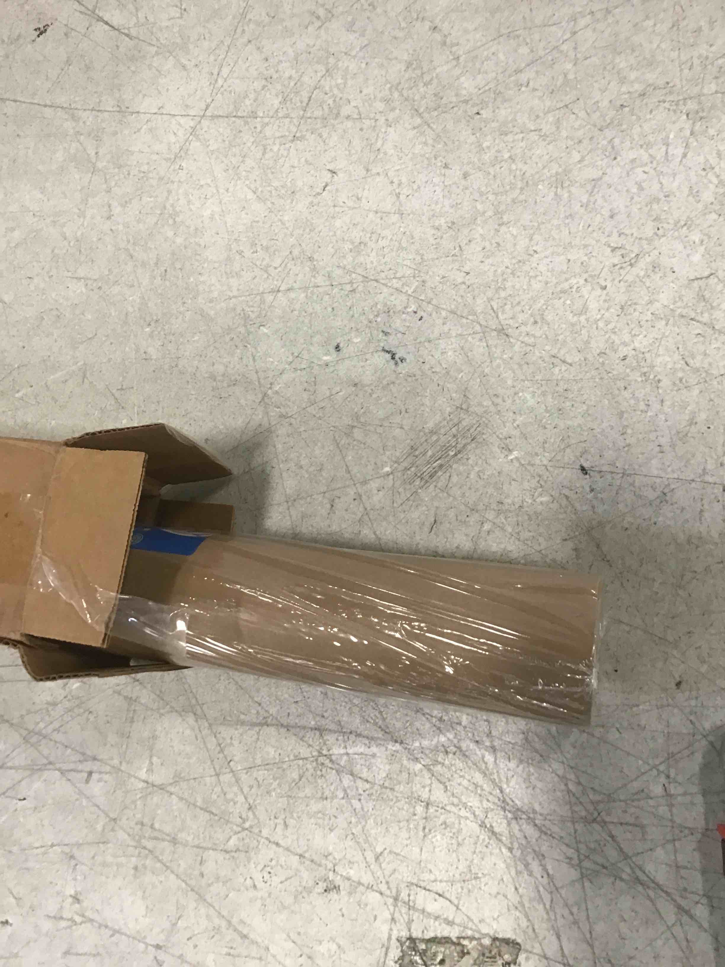 https://s3.amazonaws.com/lotting-images-prod/bidfta/RED6334712_1712251560268.jpeg
