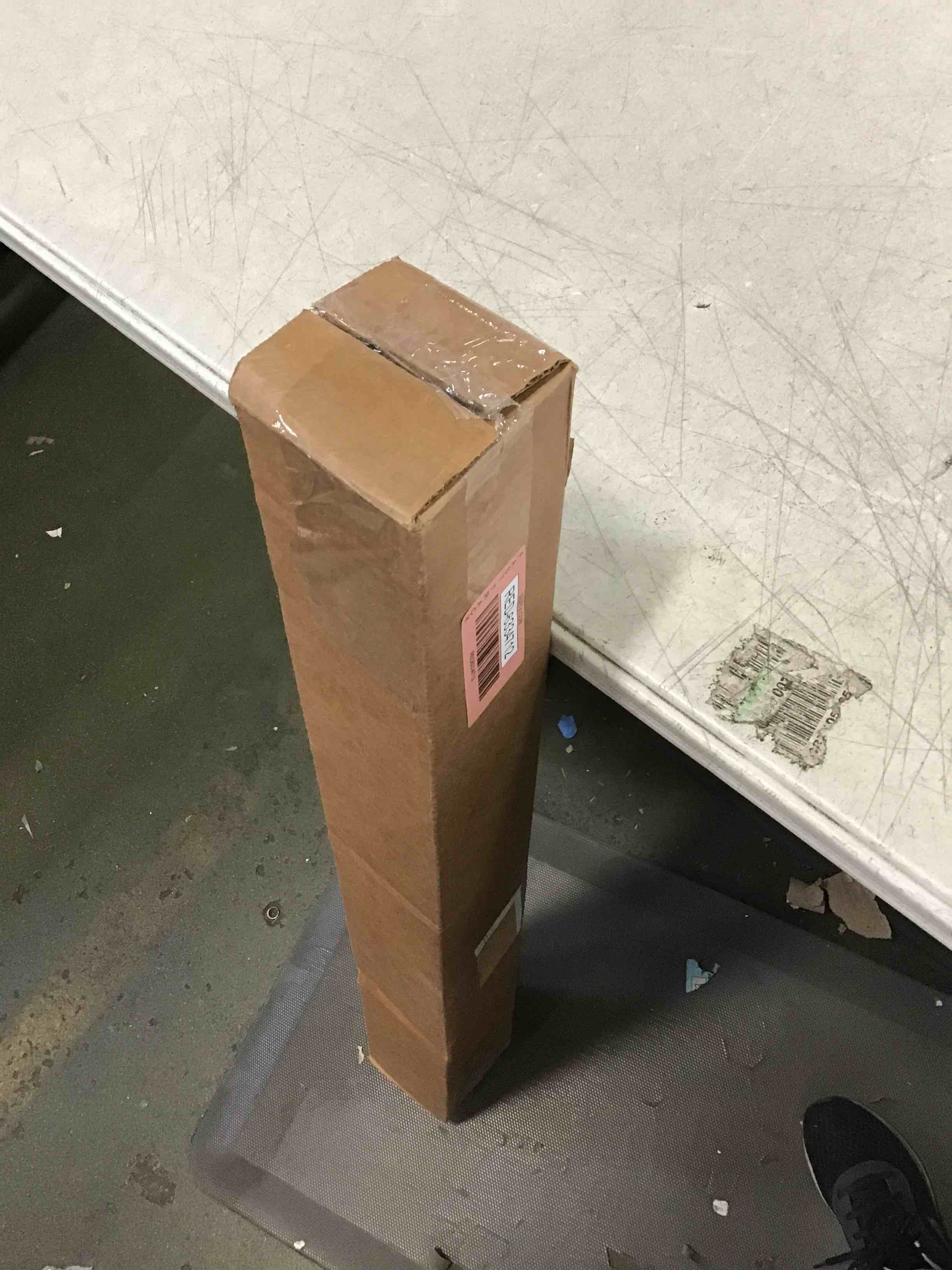 https://s3.amazonaws.com/lotting-images-prod/bidfta/RED6334712_1712251579107.jpeg