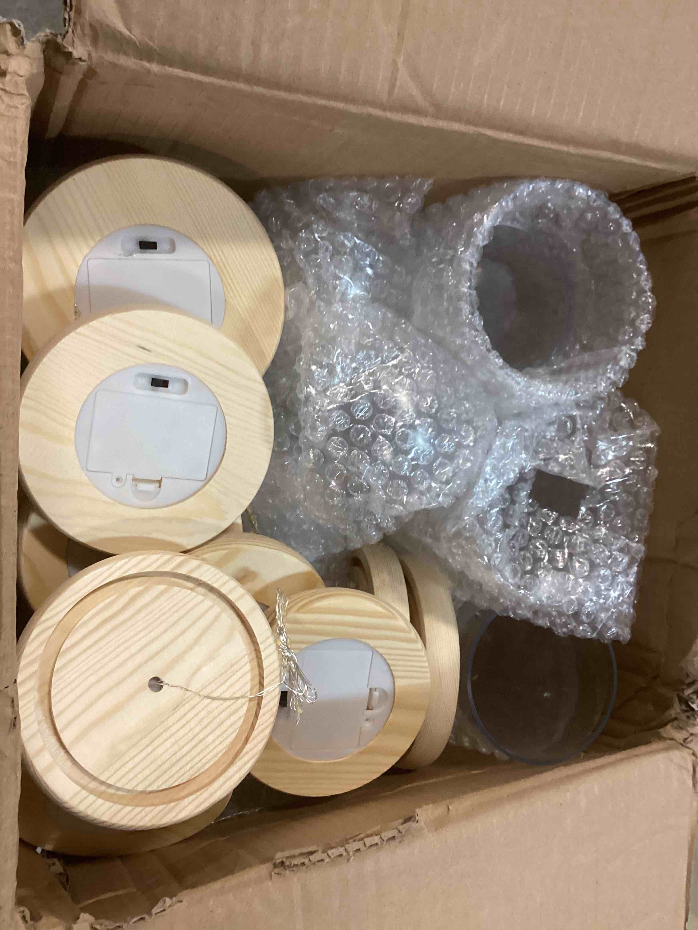 https://s3.amazonaws.com/lotting-images-prod/bidfta/RED6335087_1711641589242.jpeg