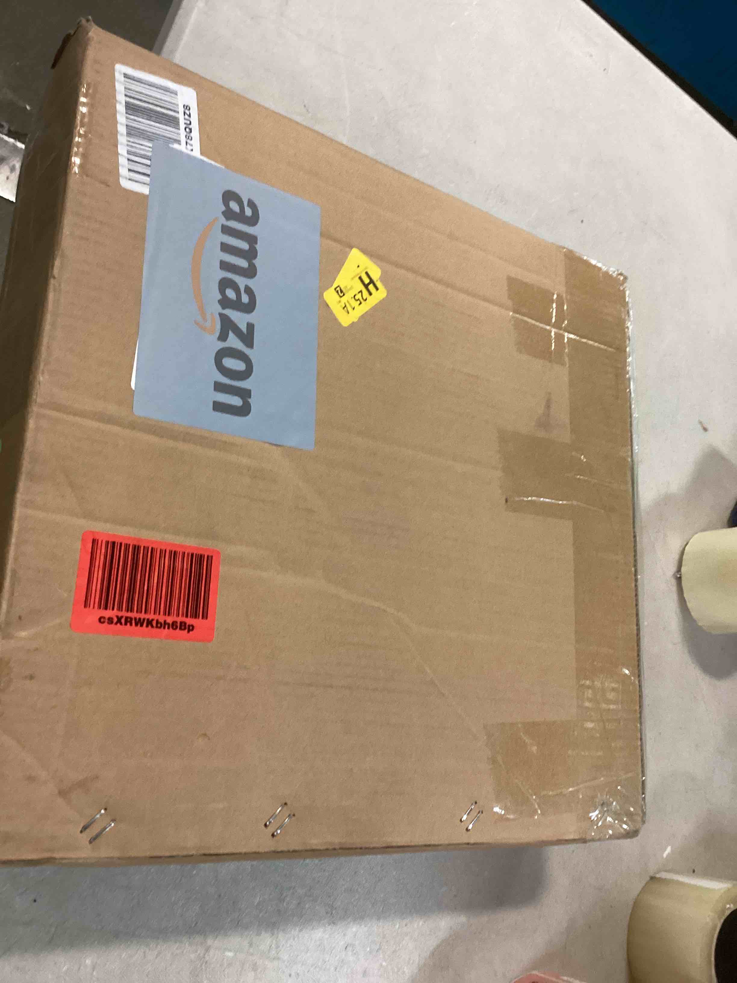 https://s3.amazonaws.com/lotting-images-prod/bidfta/RED6335118_1711646739995.jpeg