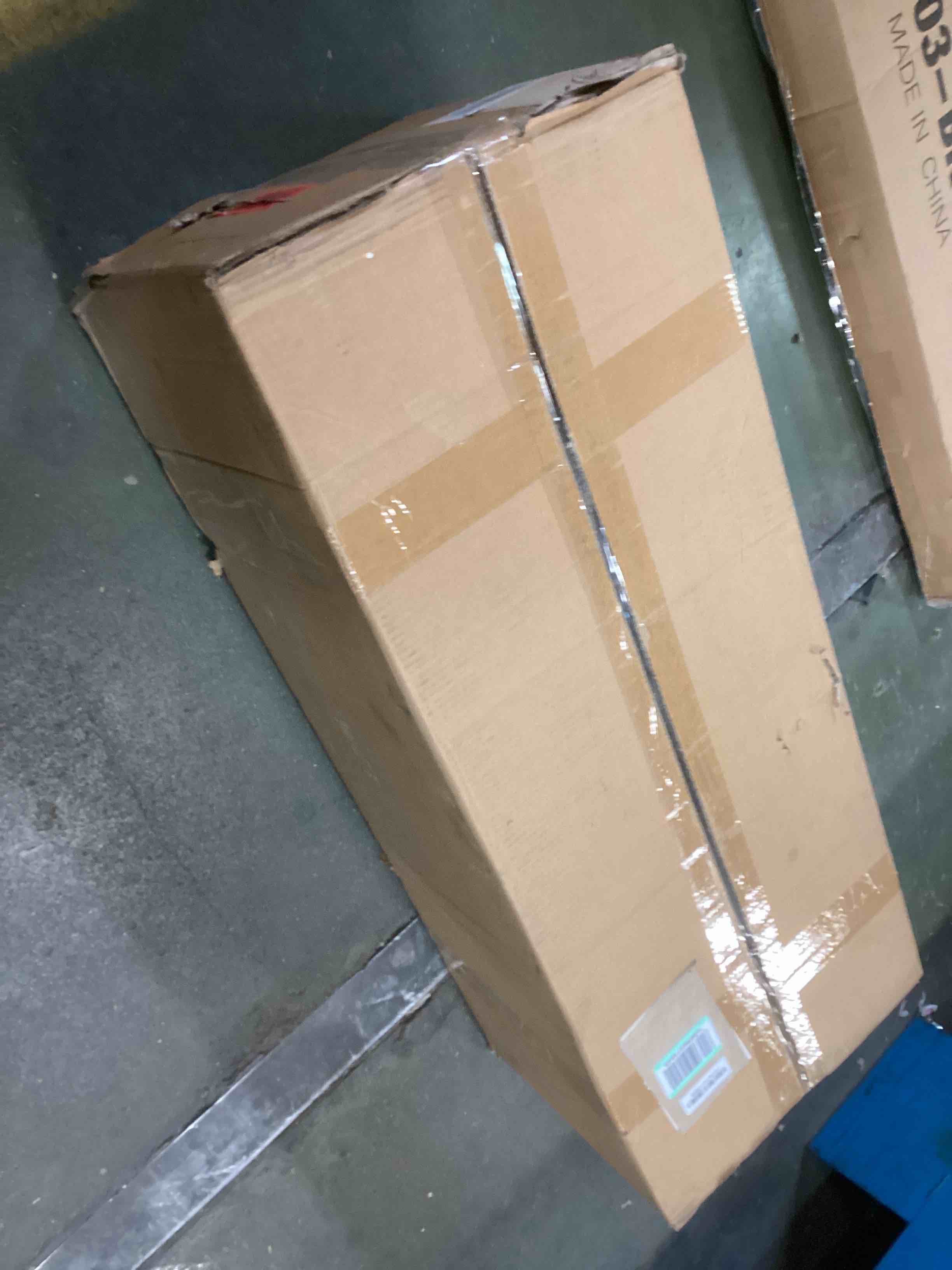 https://s3.amazonaws.com/lotting-images-prod/bidfta/RED6335157_1711651277507.jpeg
