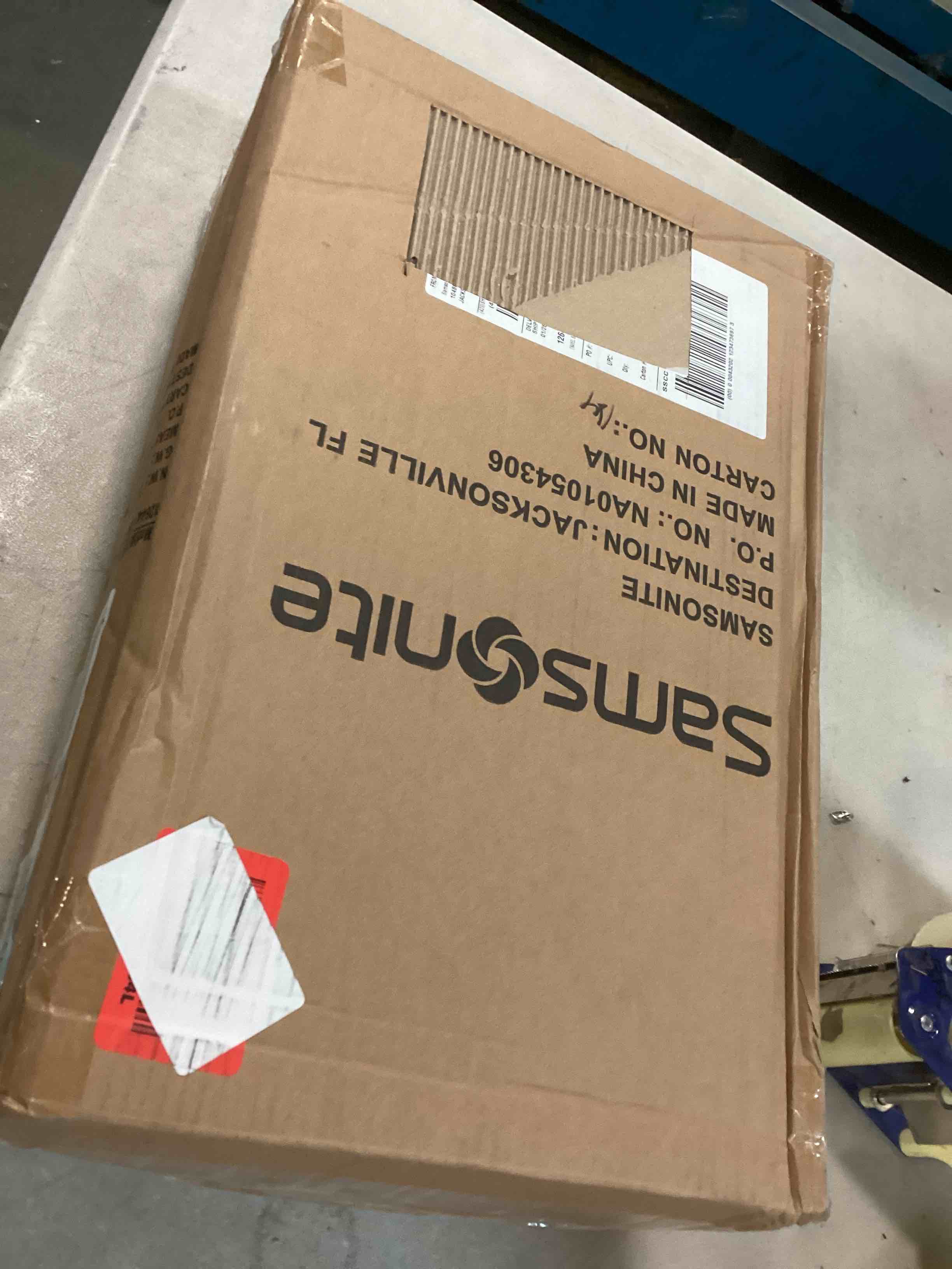 https://s3.amazonaws.com/lotting-images-prod/bidfta/RED6335208_1711656892173.jpeg
