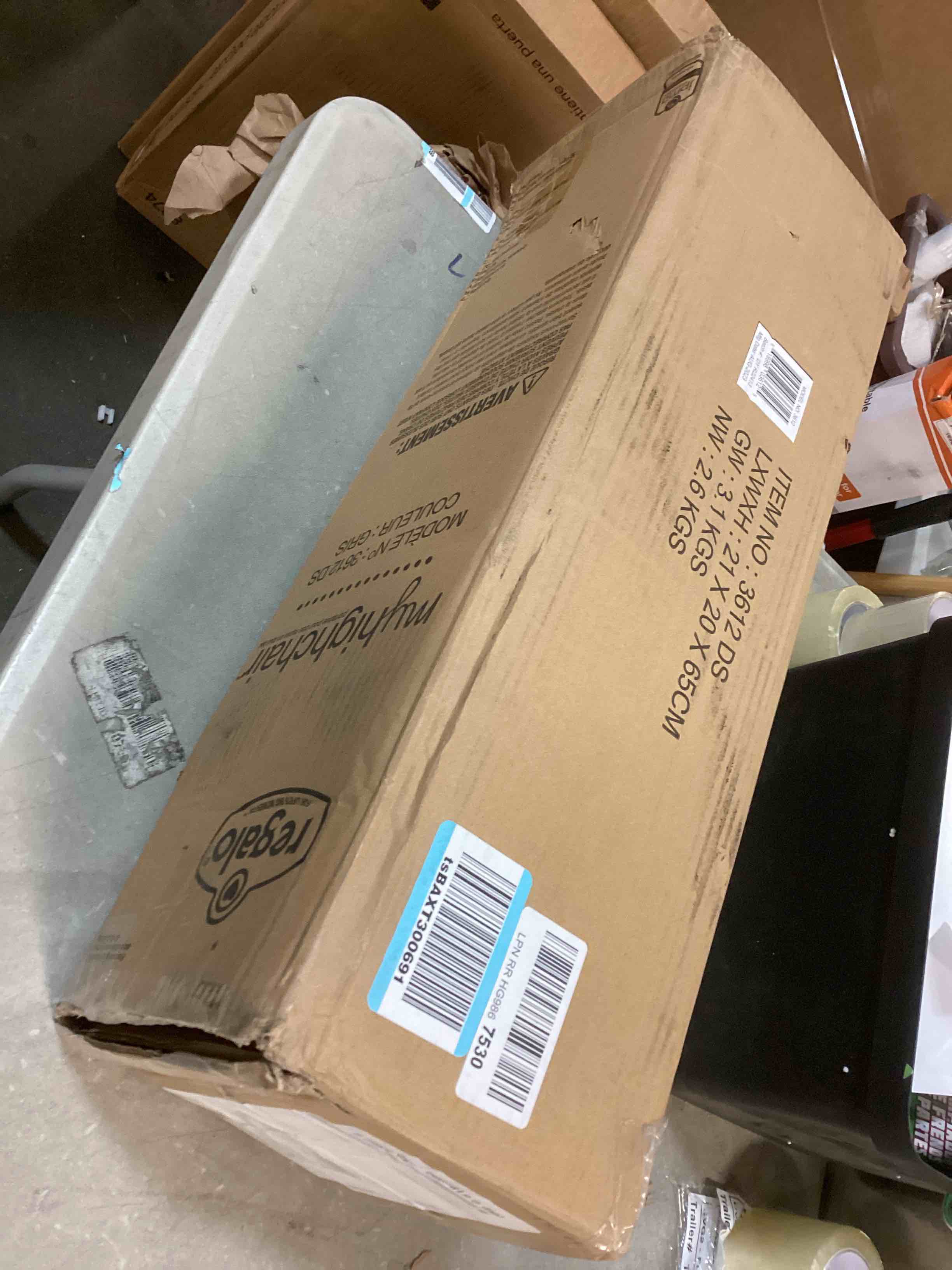 https://s3.amazonaws.com/lotting-images-prod/bidfta/RED6335239_1711713060751.jpeg