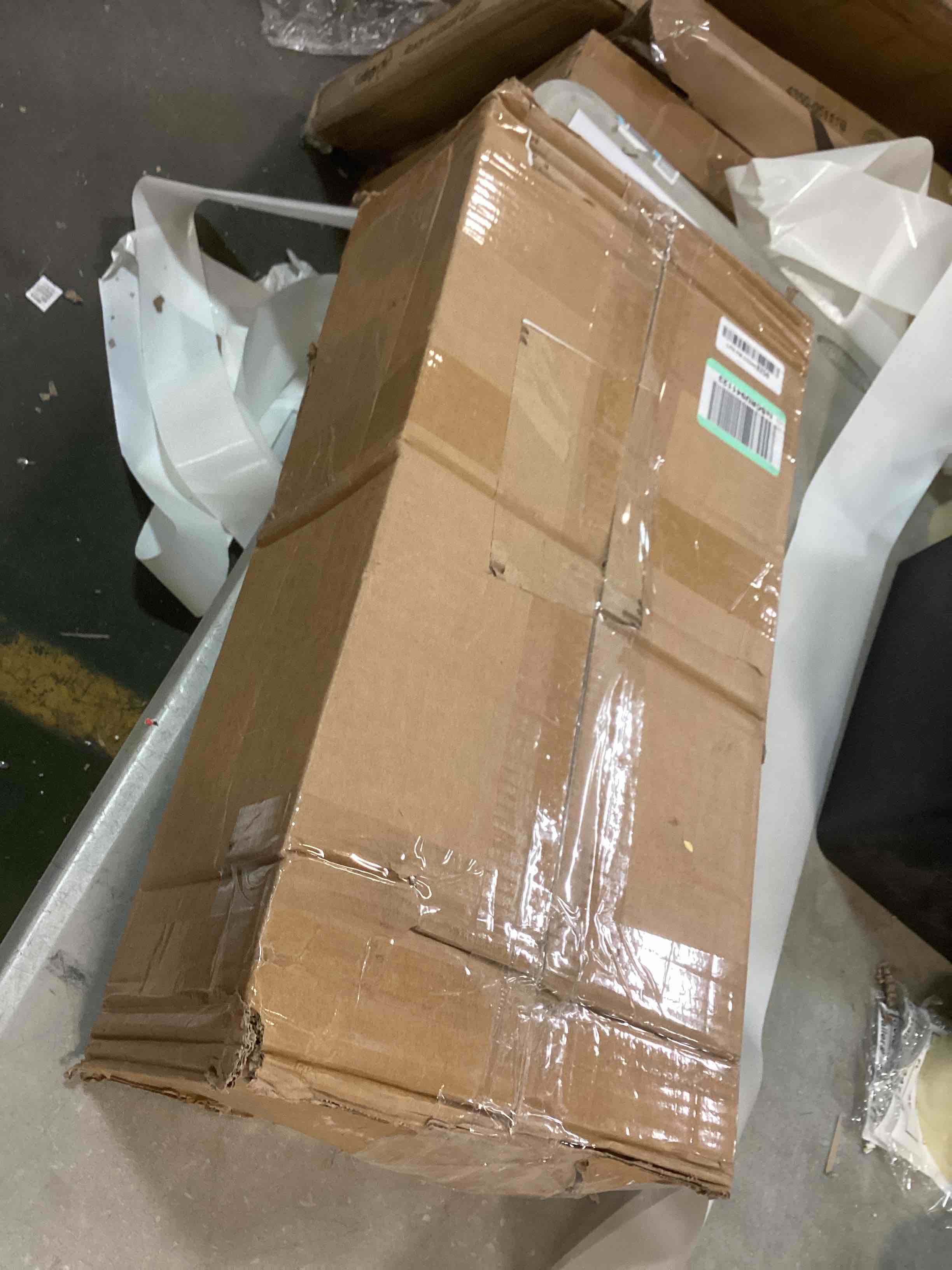 https://s3.amazonaws.com/lotting-images-prod/bidfta/RED6335417_1711738176145.jpeg