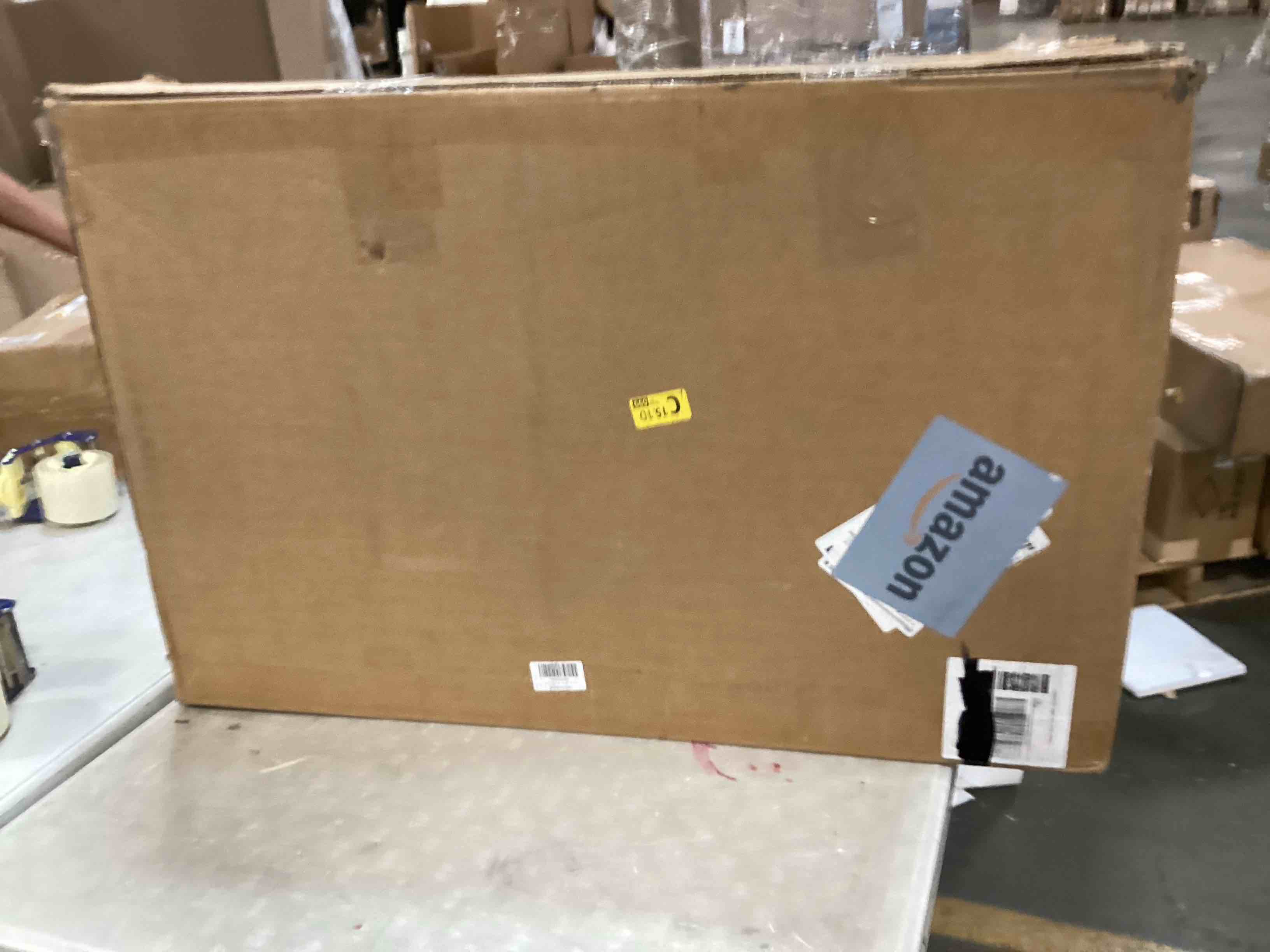 https://s3.amazonaws.com/lotting-images-prod/bidfta/RED6335789_1712061120571.jpeg