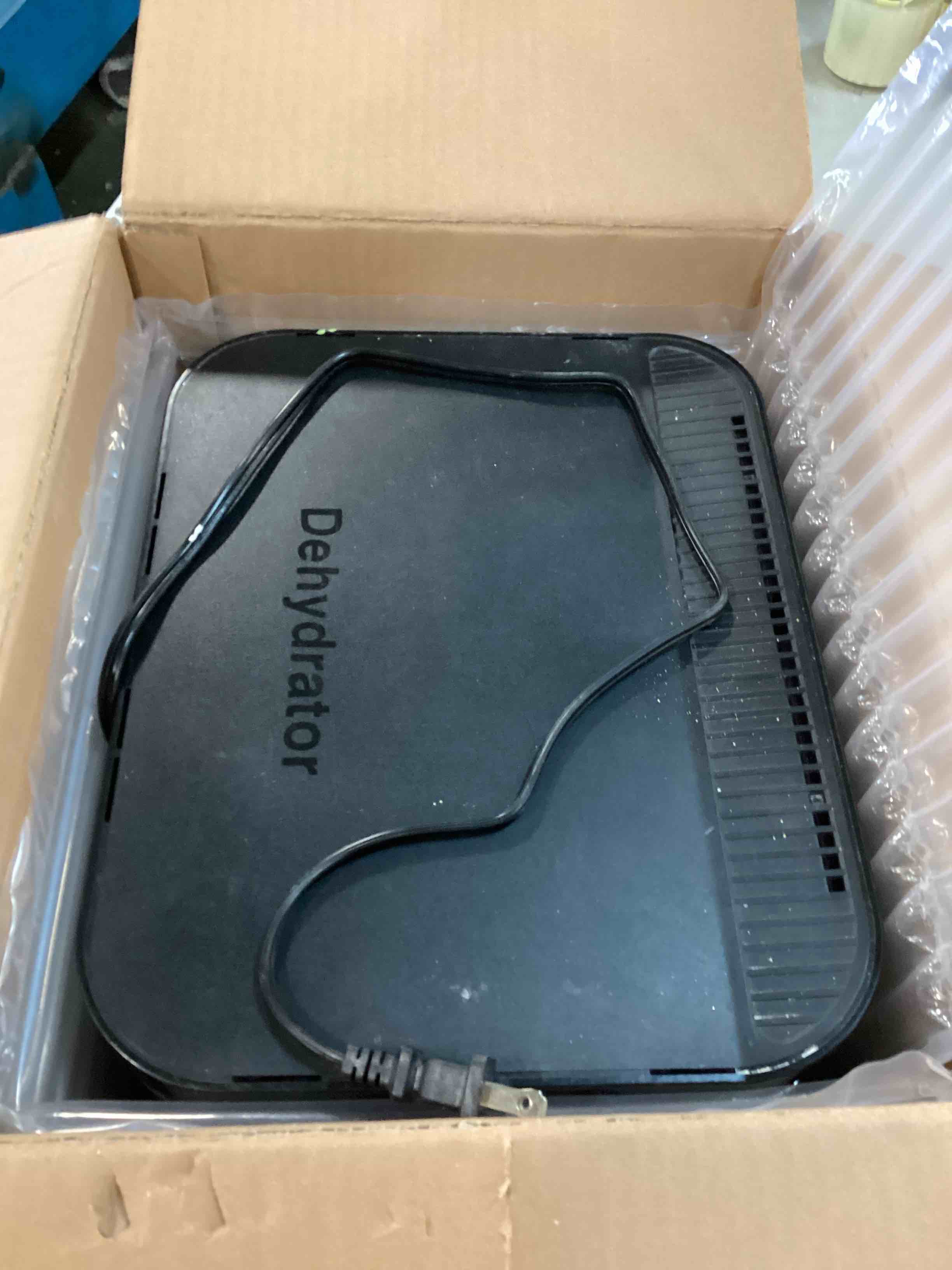 https://s3.amazonaws.com/lotting-images-prod/bidfta/RED6335895_1712086782324.jpeg