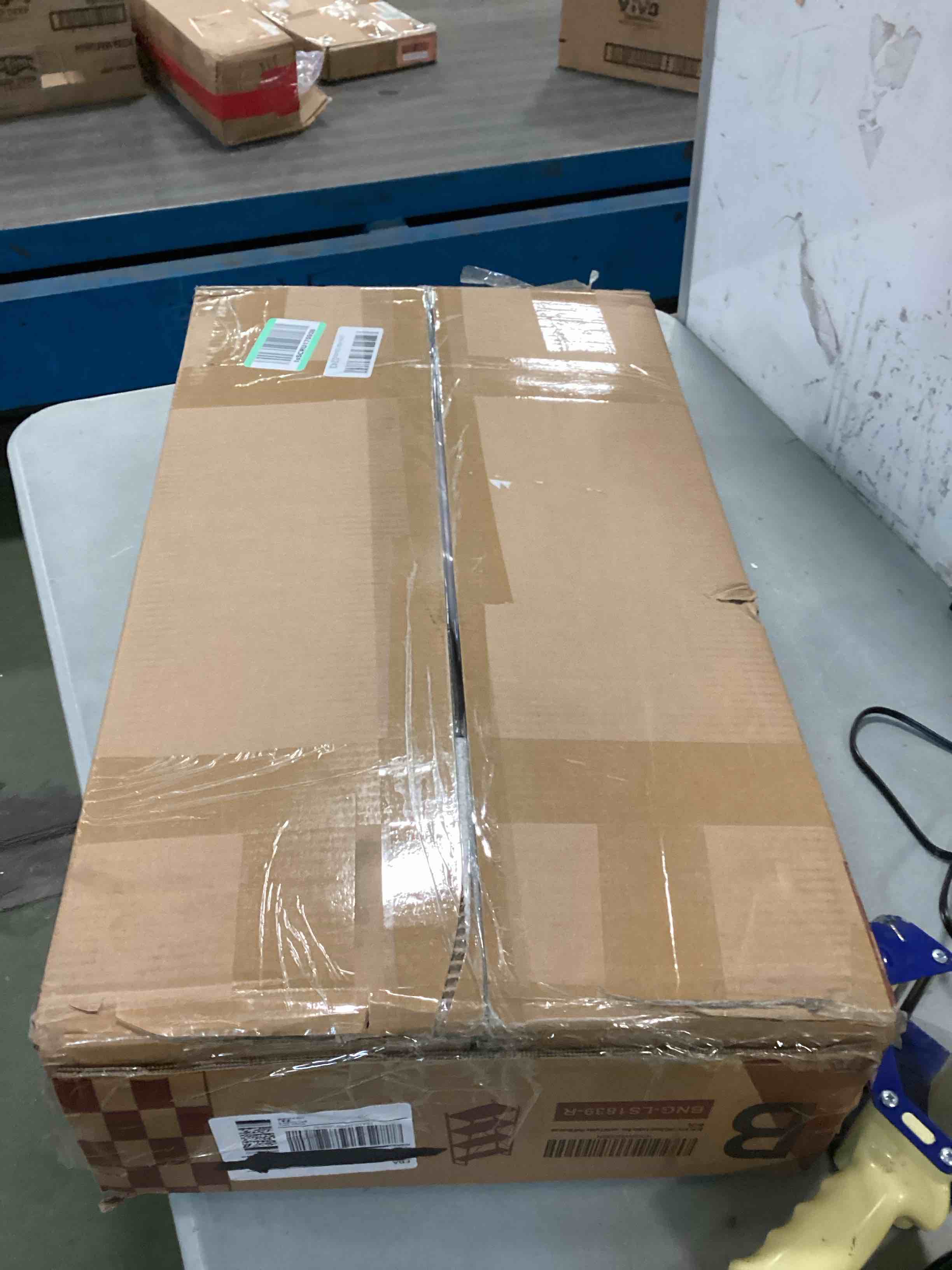 https://s3.amazonaws.com/lotting-images-prod/bidfta/RED6335912_1712147101430.jpeg