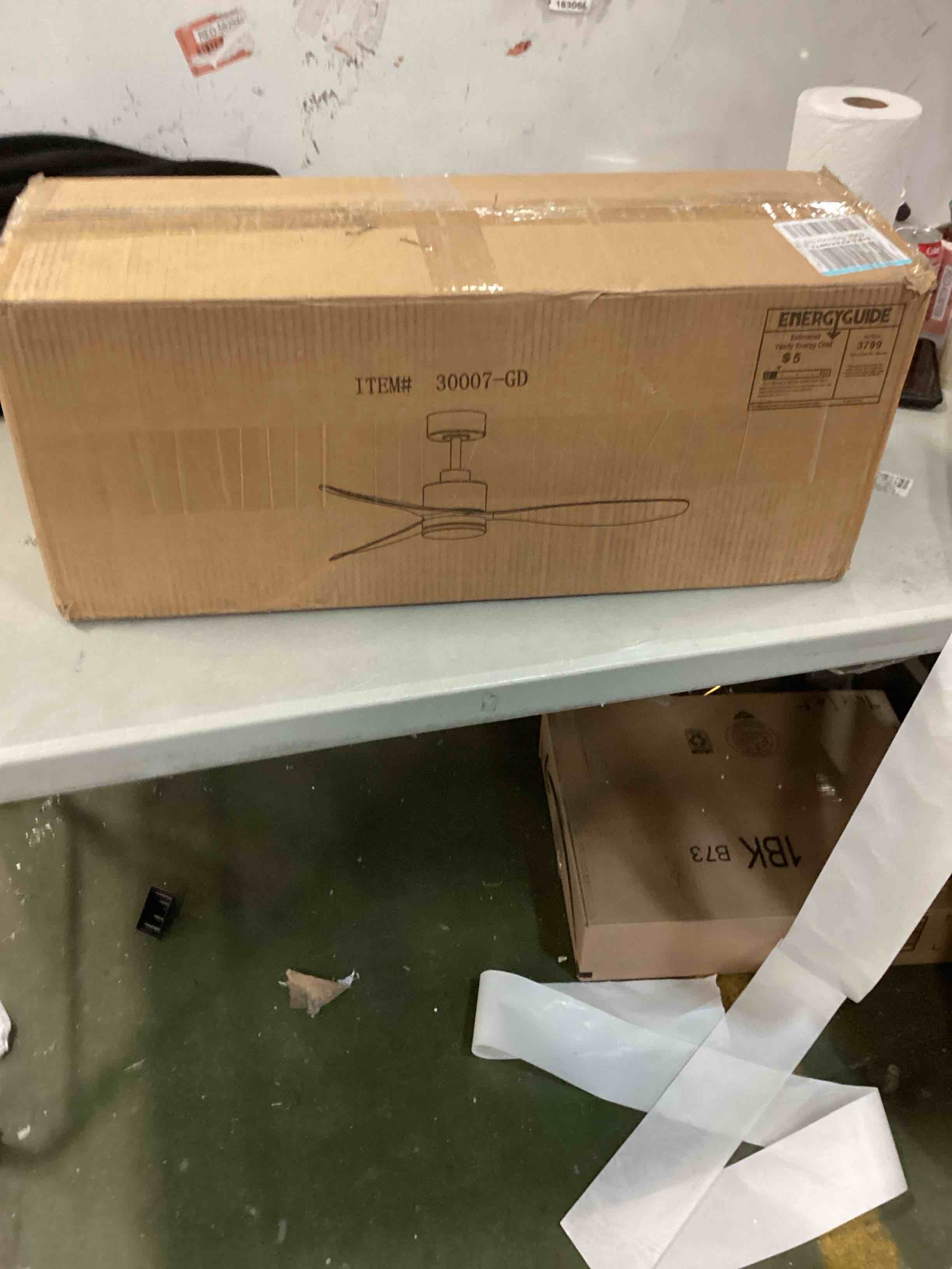https://s3.amazonaws.com/lotting-images-prod/bidfta/RED6336098_1712236743402.jpeg