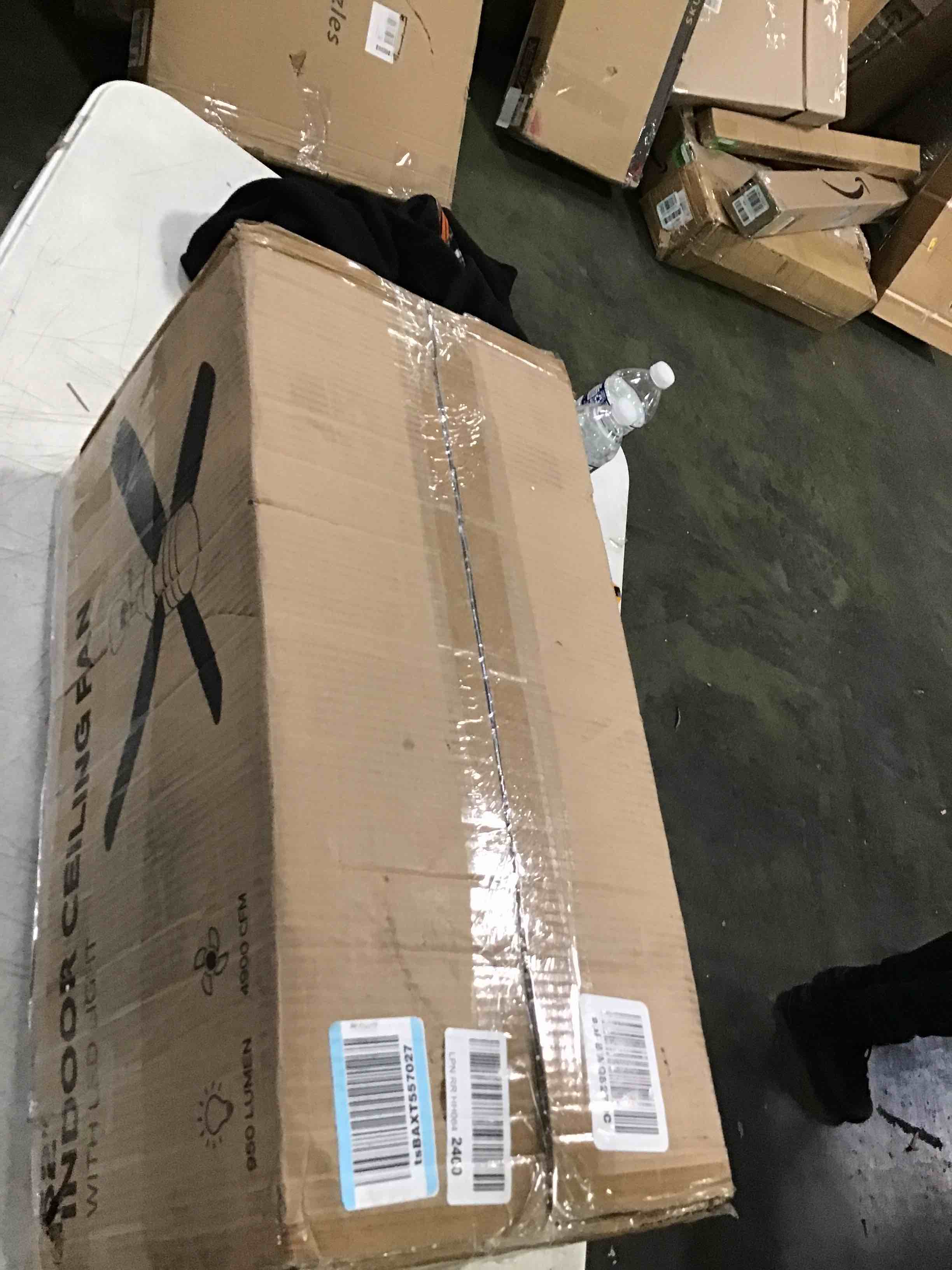 https://s3.amazonaws.com/lotting-images-prod/bidfta/RED6336547_1712242643107.jpeg