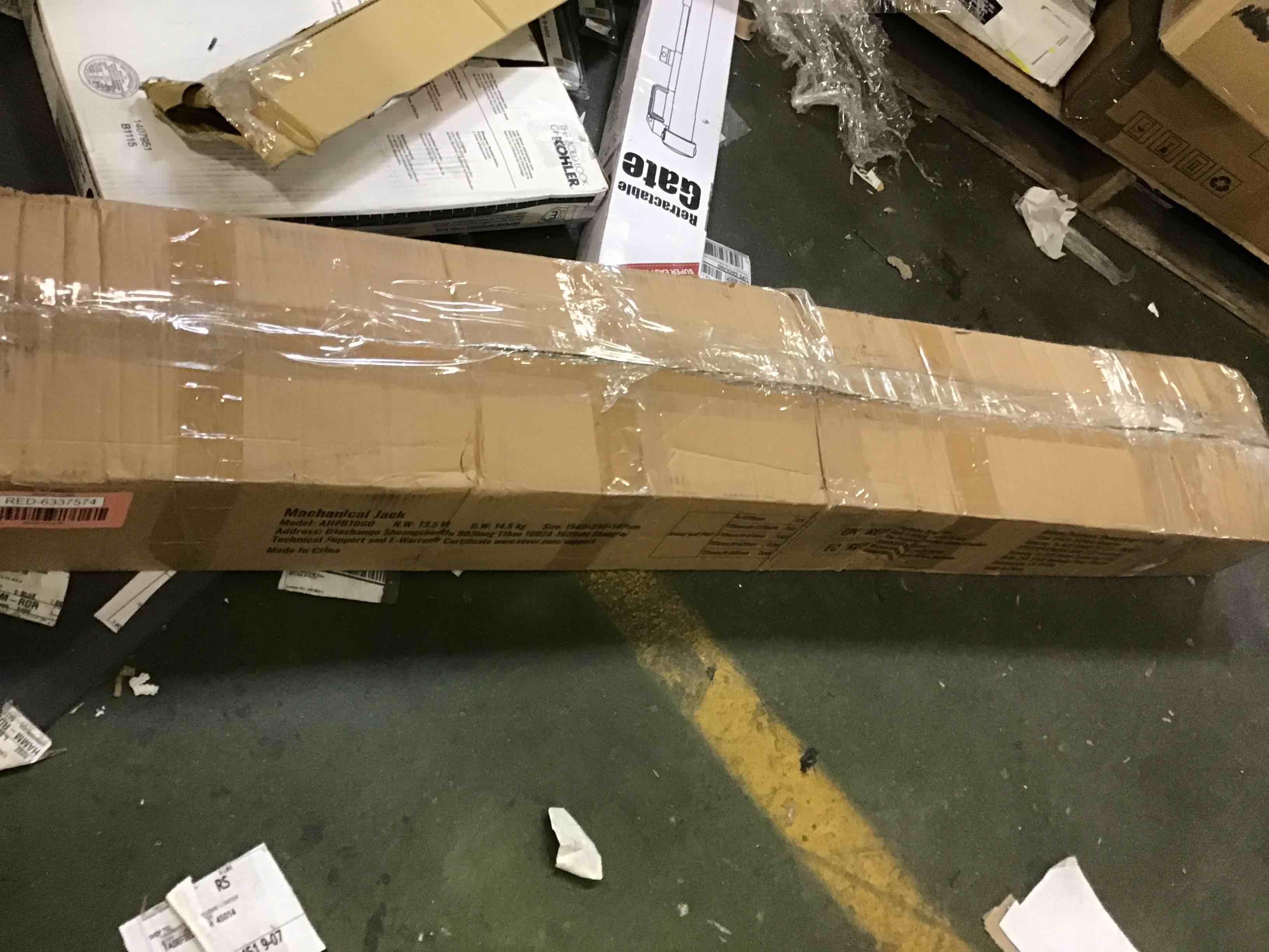 https://s3.amazonaws.com/lotting-images-prod/bidfta/RED6337574_1713888229116.jpeg