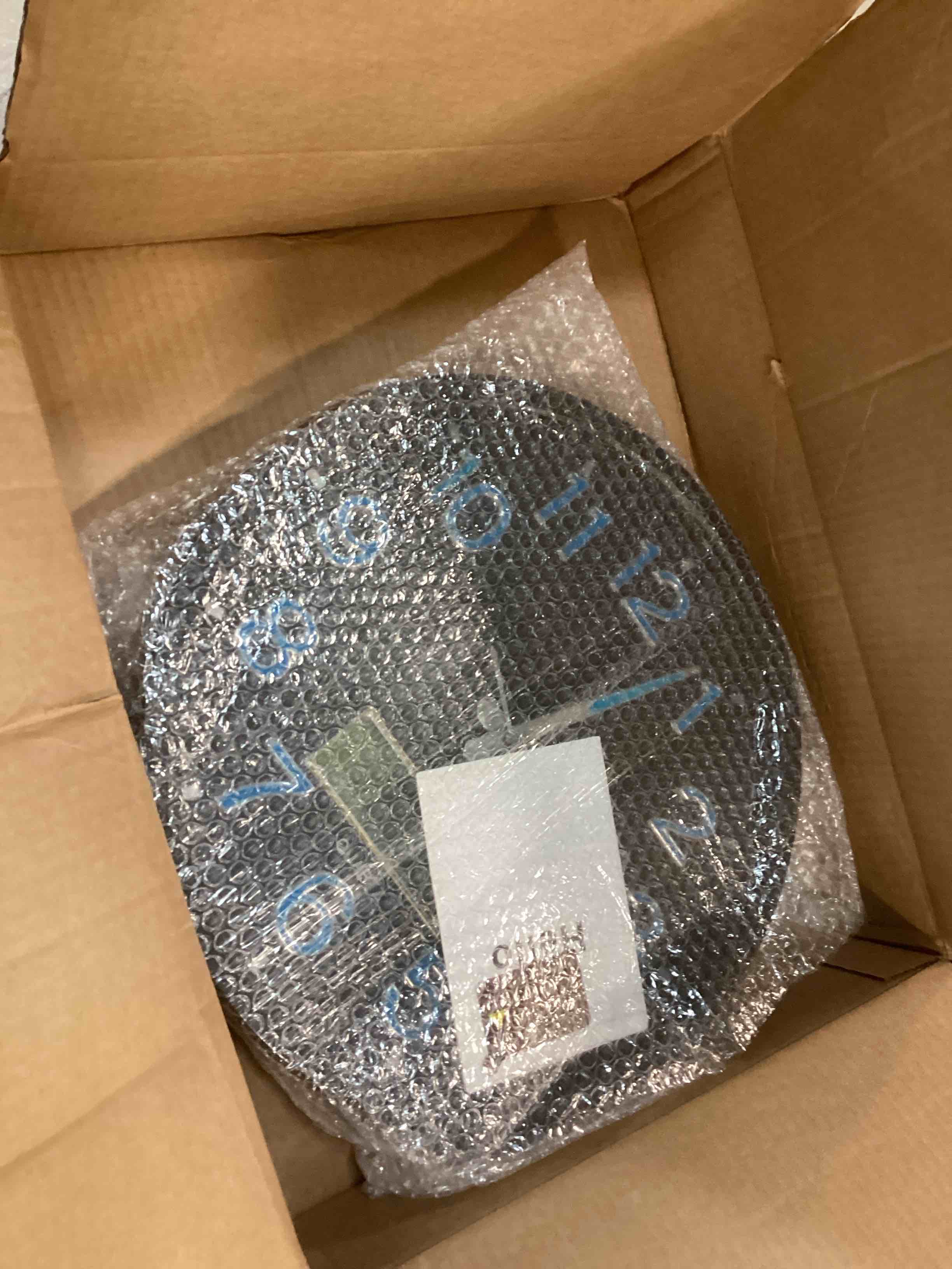 https://s3.amazonaws.com/lotting-images-prod/bidfta/RED6338243_1711710768644.jpeg