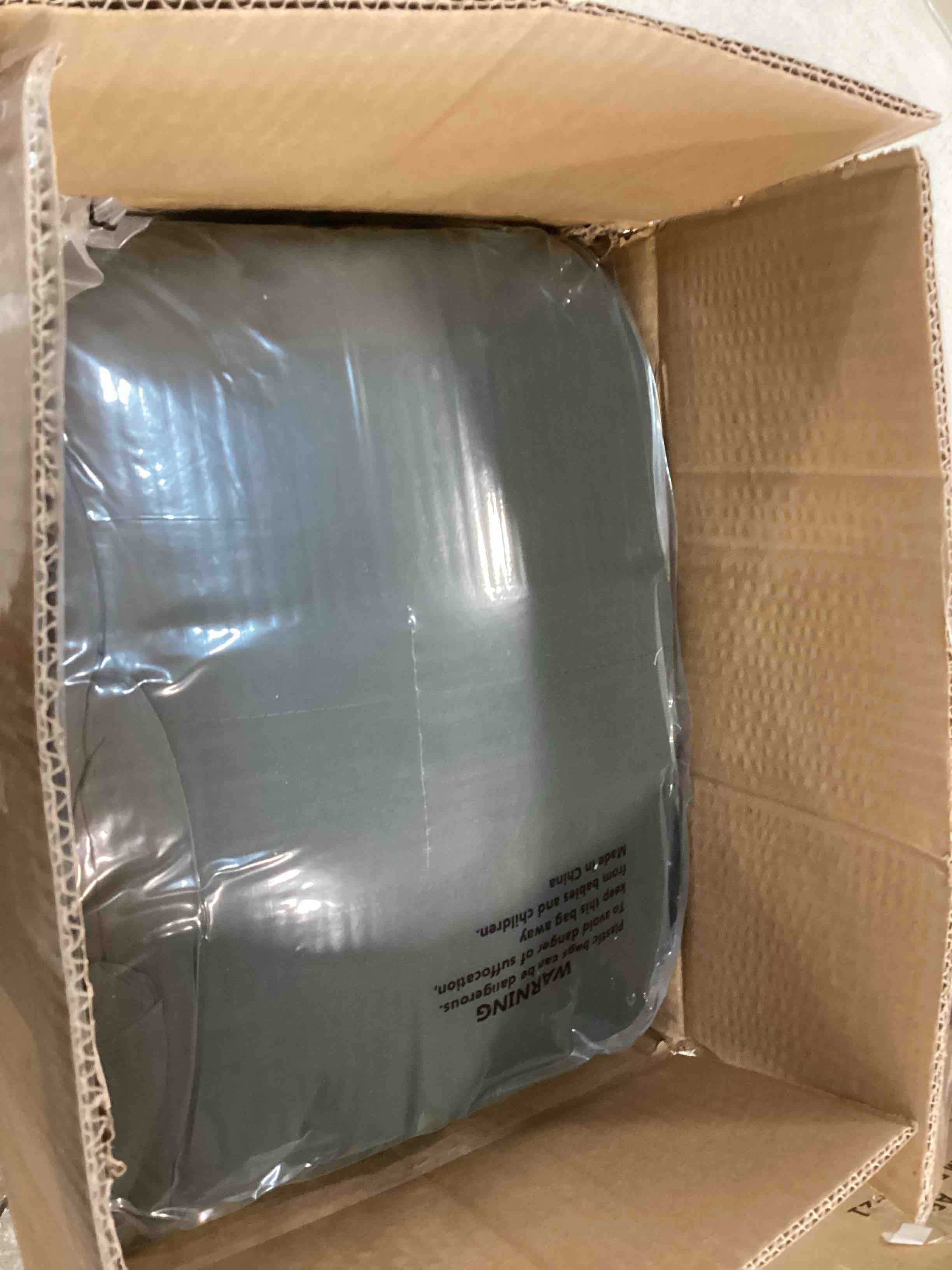 https://s3.amazonaws.com/lotting-images-prod/bidfta/RED6338392_1711729602706.jpeg