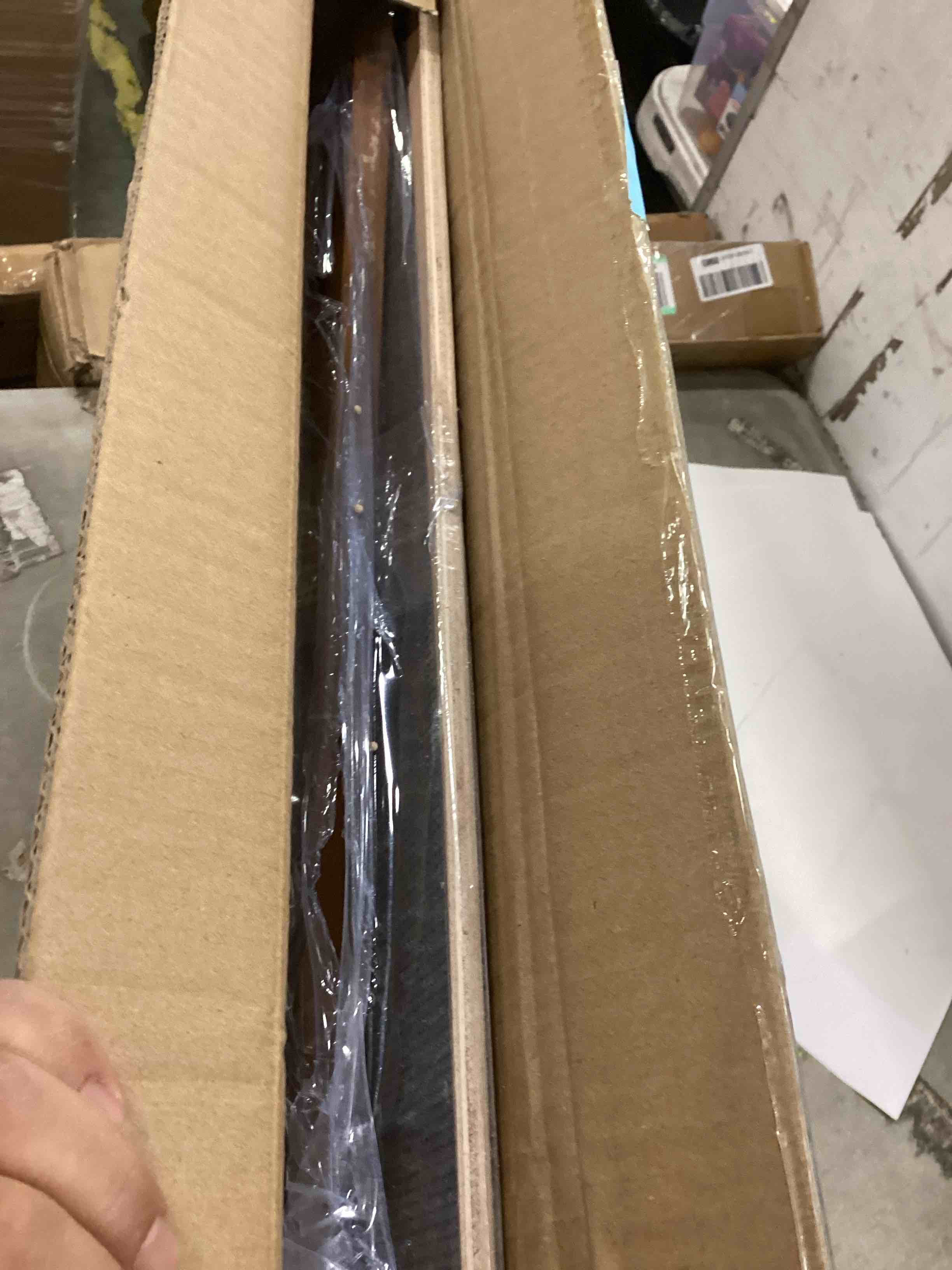 https://s3.amazonaws.com/lotting-images-prod/bidfta/RED6339540_1712067686822.jpeg