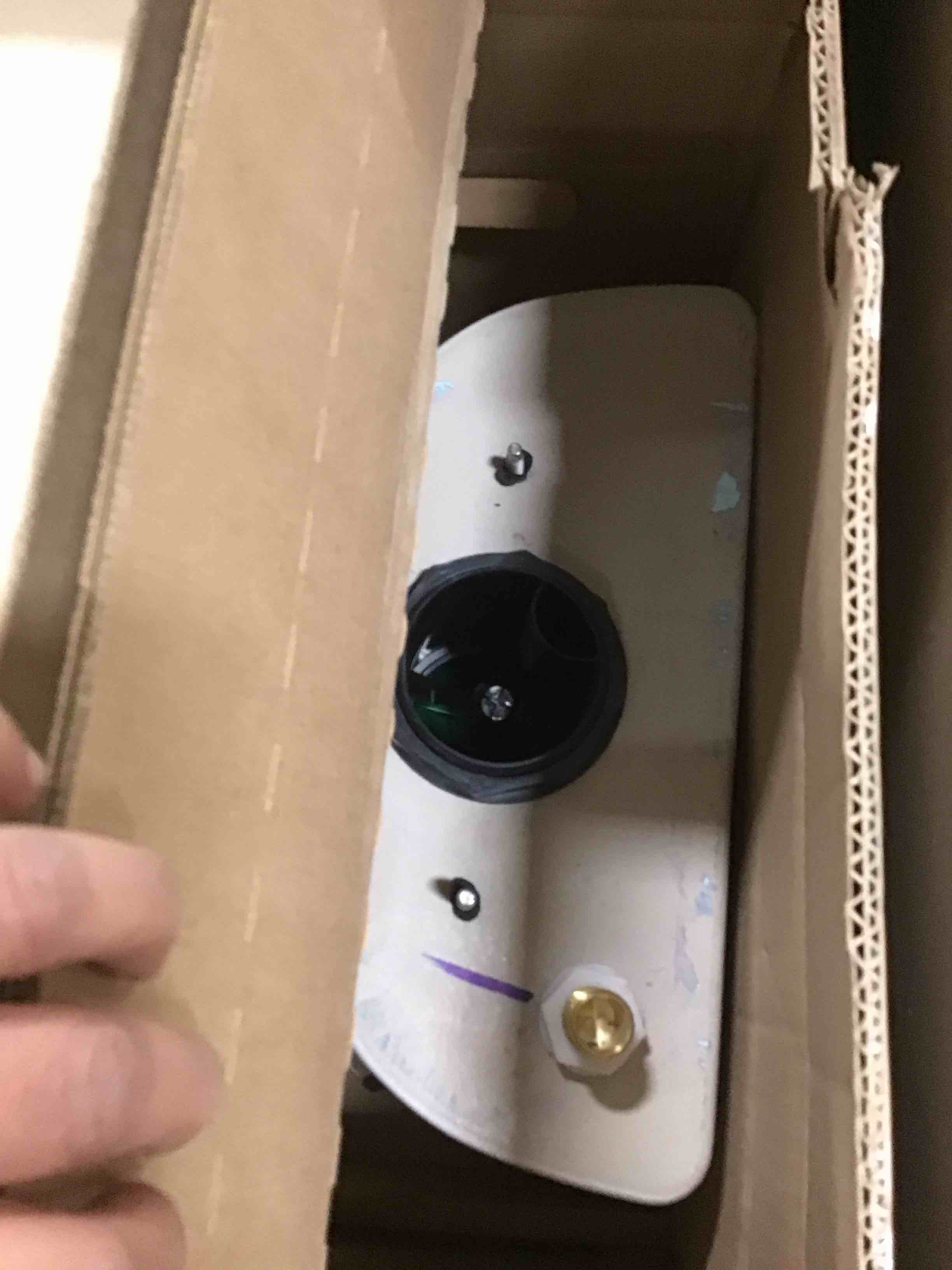 https://s3.amazonaws.com/lotting-images-prod/bidfta/RED6339612_1712081287273.jpeg