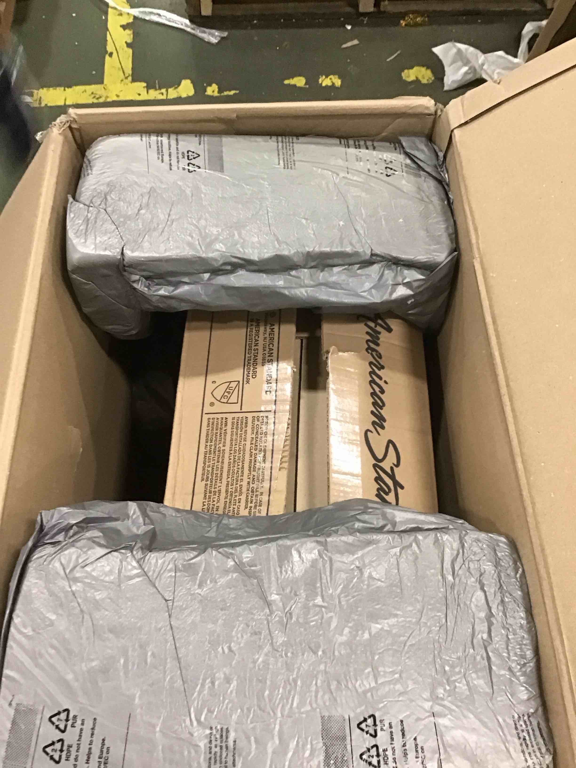 https://s3.amazonaws.com/lotting-images-prod/bidfta/RED6339612_1712081313806.jpeg