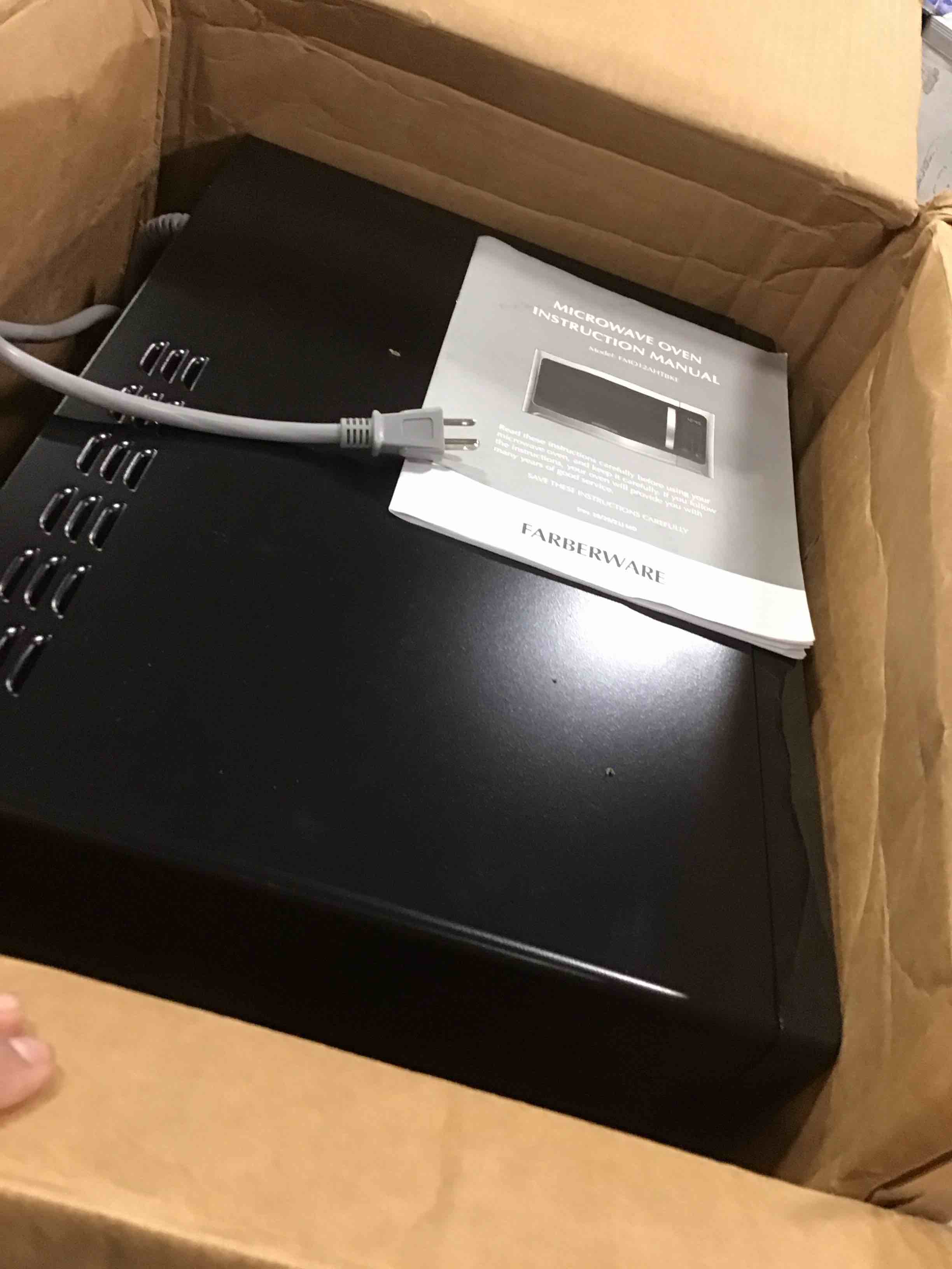 https://s3.amazonaws.com/lotting-images-prod/bidfta/RED6339629_1712083196340.jpeg