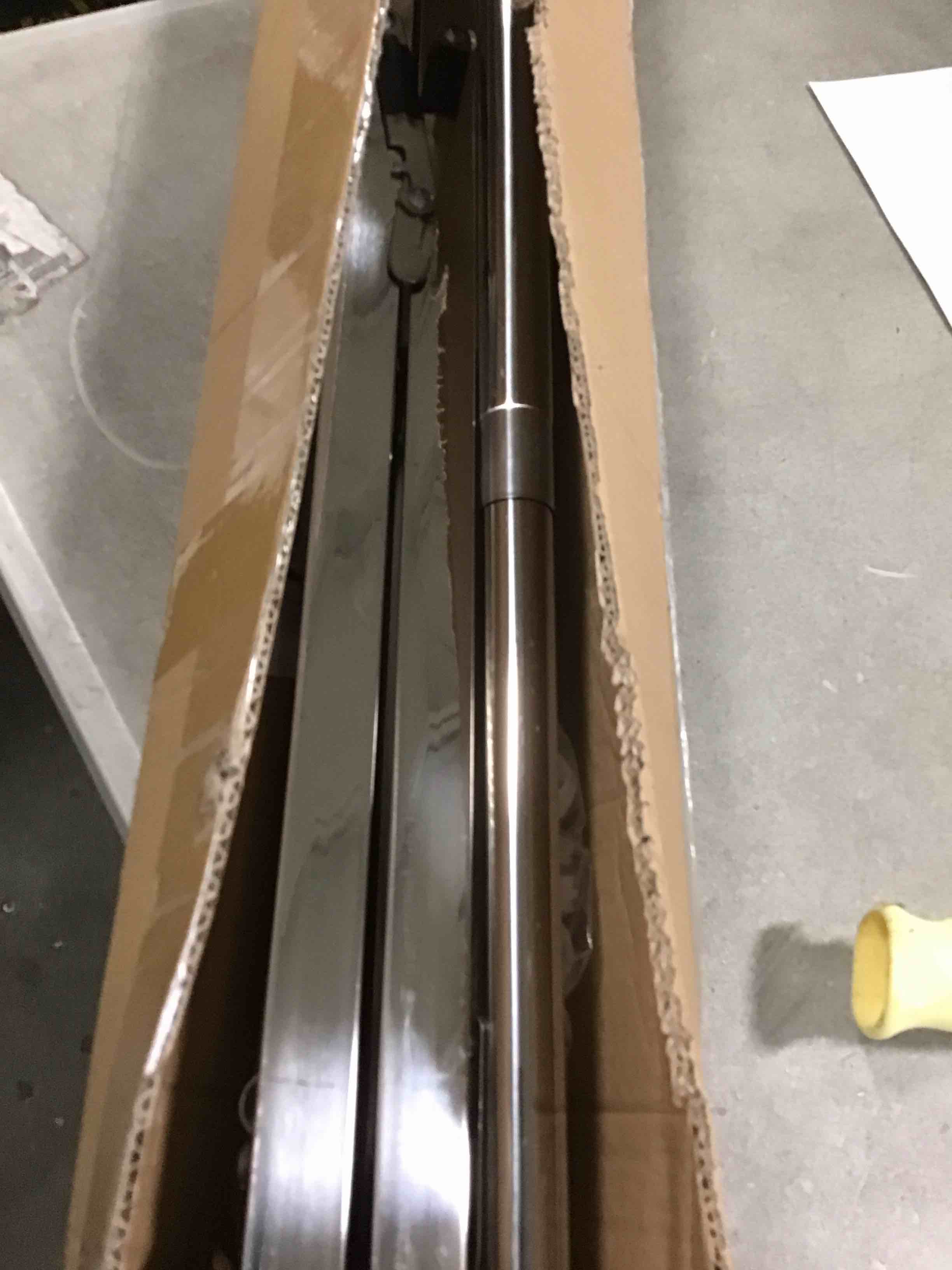 https://s3.amazonaws.com/lotting-images-prod/bidfta/RED6339663_1712087489390.jpeg
