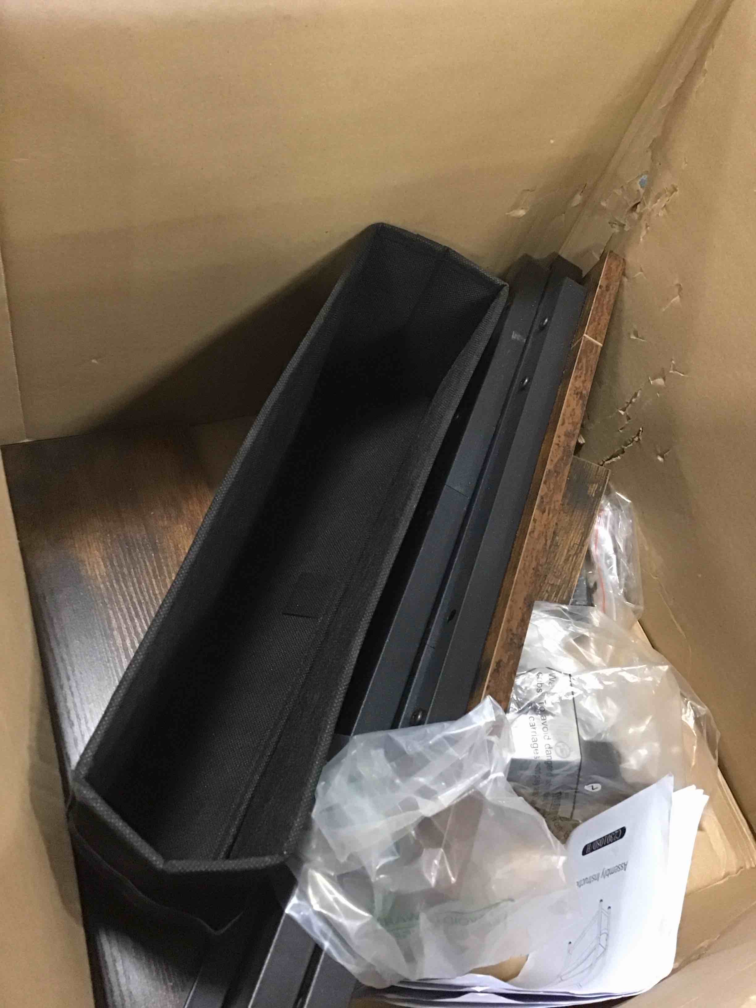 https://s3.amazonaws.com/lotting-images-prod/bidfta/RED6339901_1712173977509.jpeg