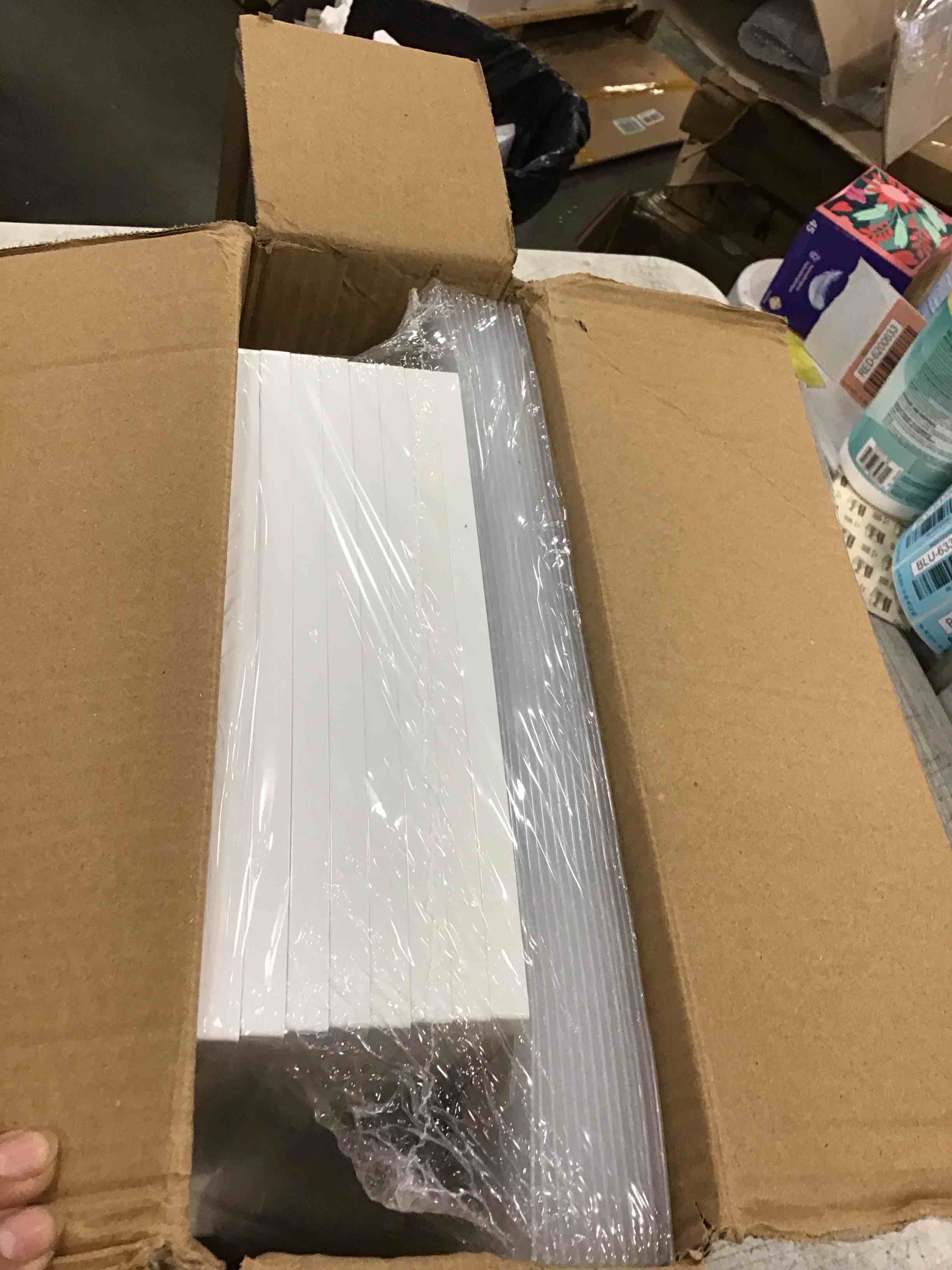 https://s3.amazonaws.com/lotting-images-prod/bidfta/RED6339975_1712238660725.jpeg