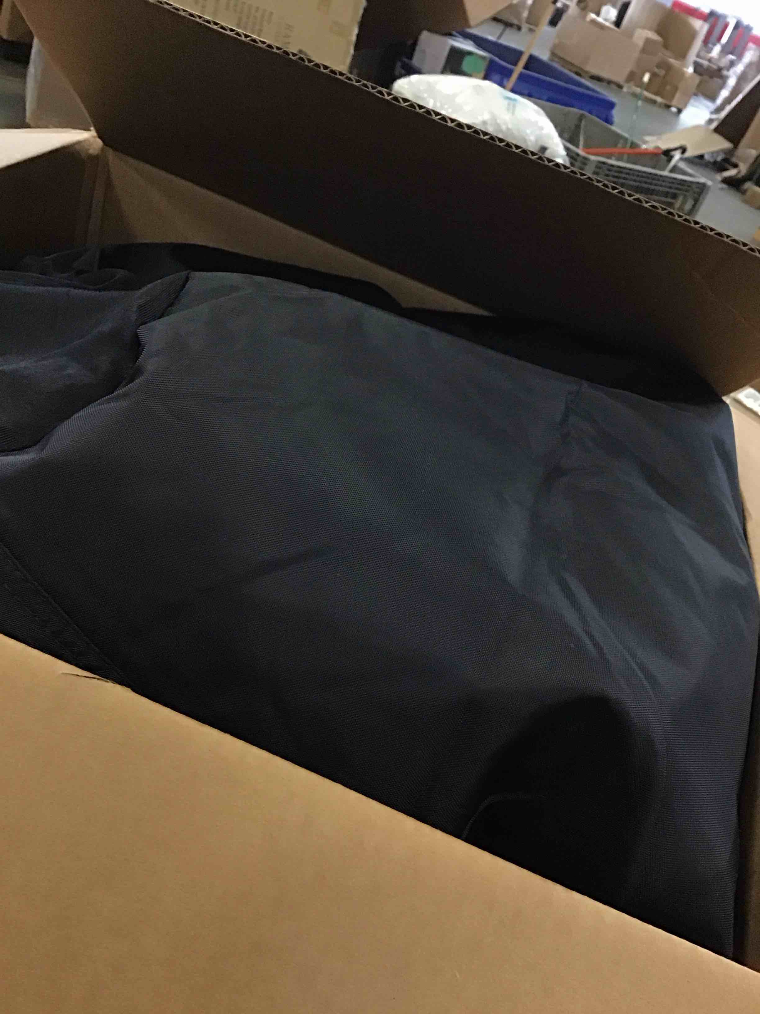 https://s3.amazonaws.com/lotting-images-prod/bidfta/RED6340060_1712252252149.jpeg