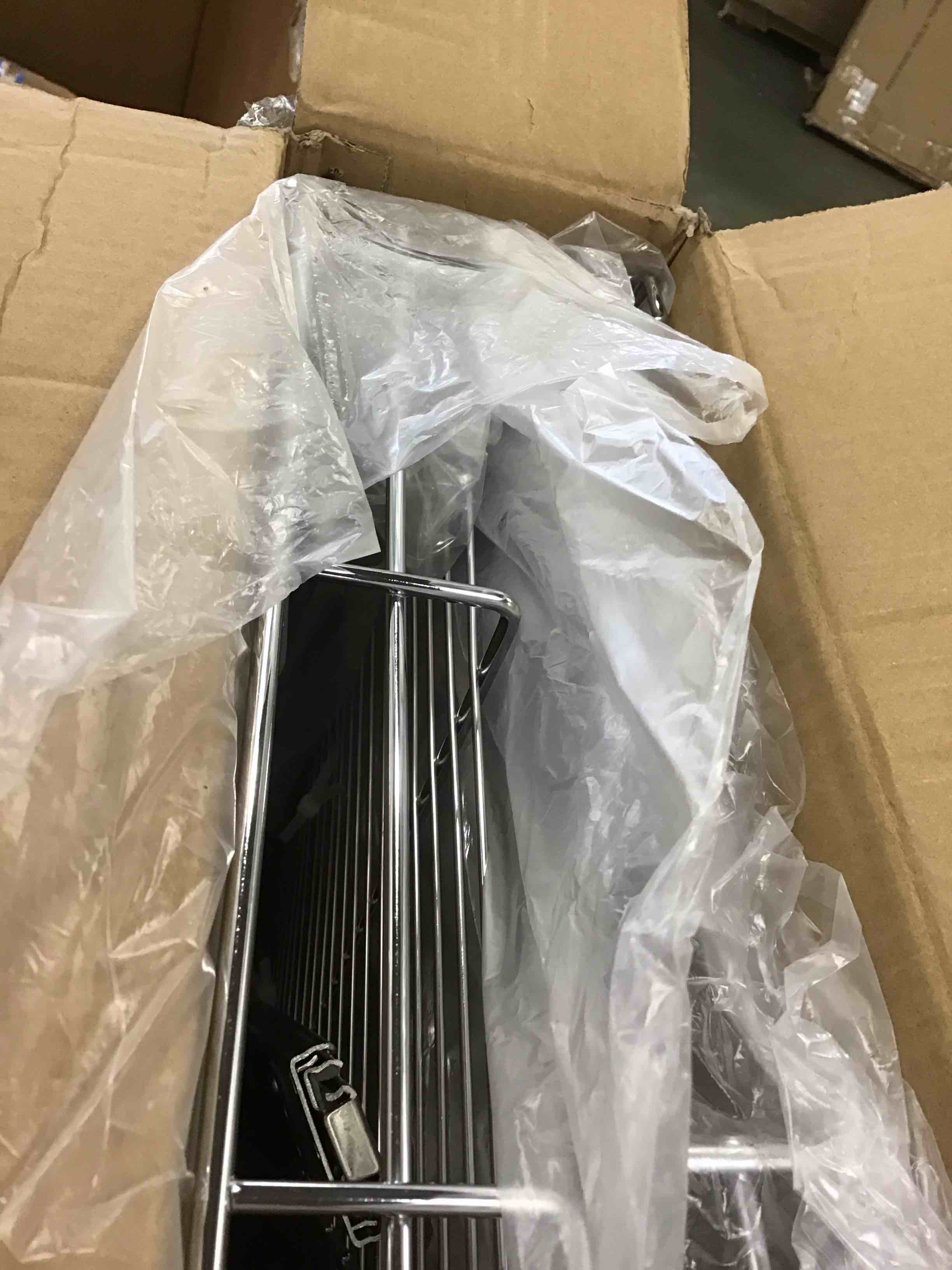 https://s3.amazonaws.com/lotting-images-prod/bidfta/RED6340119_1712259026493.jpeg