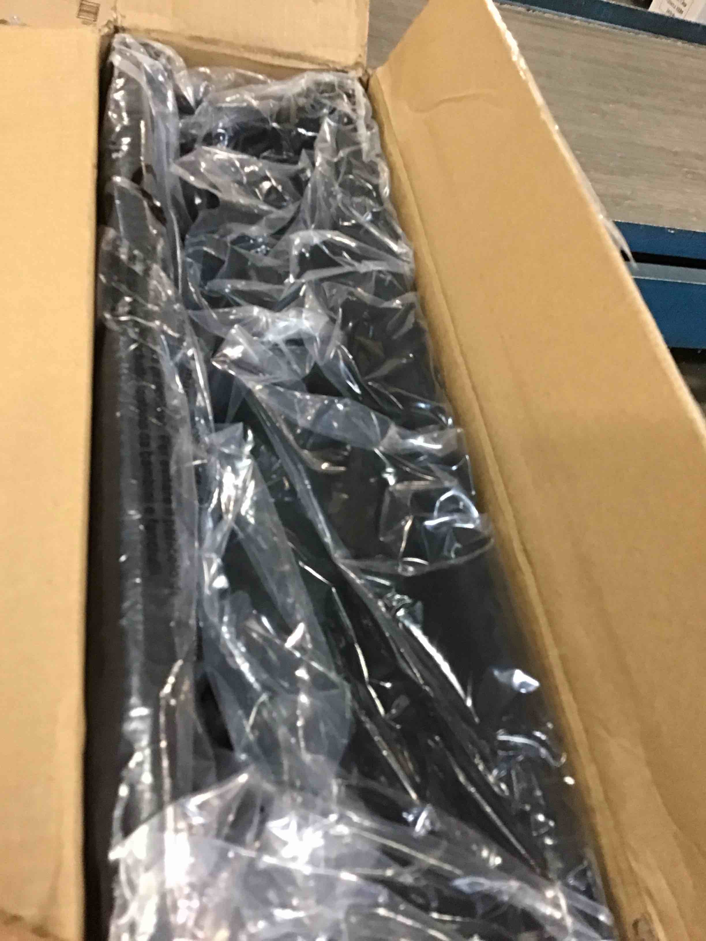 https://s3.amazonaws.com/lotting-images-prod/bidfta/RED6340197_1712320433844.jpeg