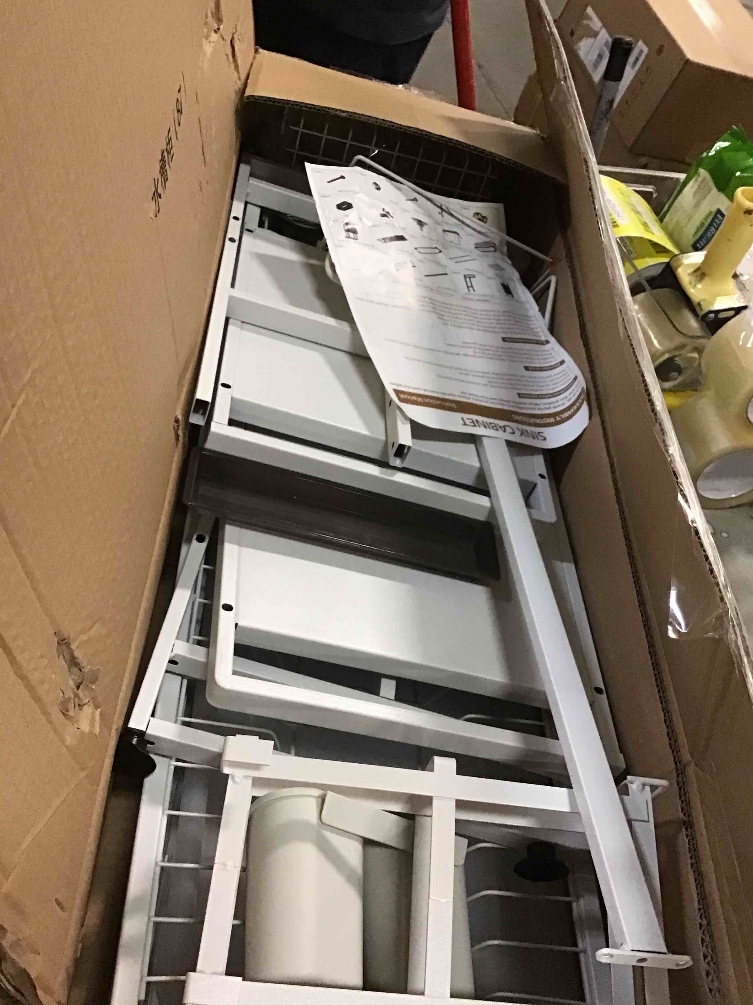 https://s3.amazonaws.com/lotting-images-prod/bidfta/RED6340392_1712488928605.jpeg