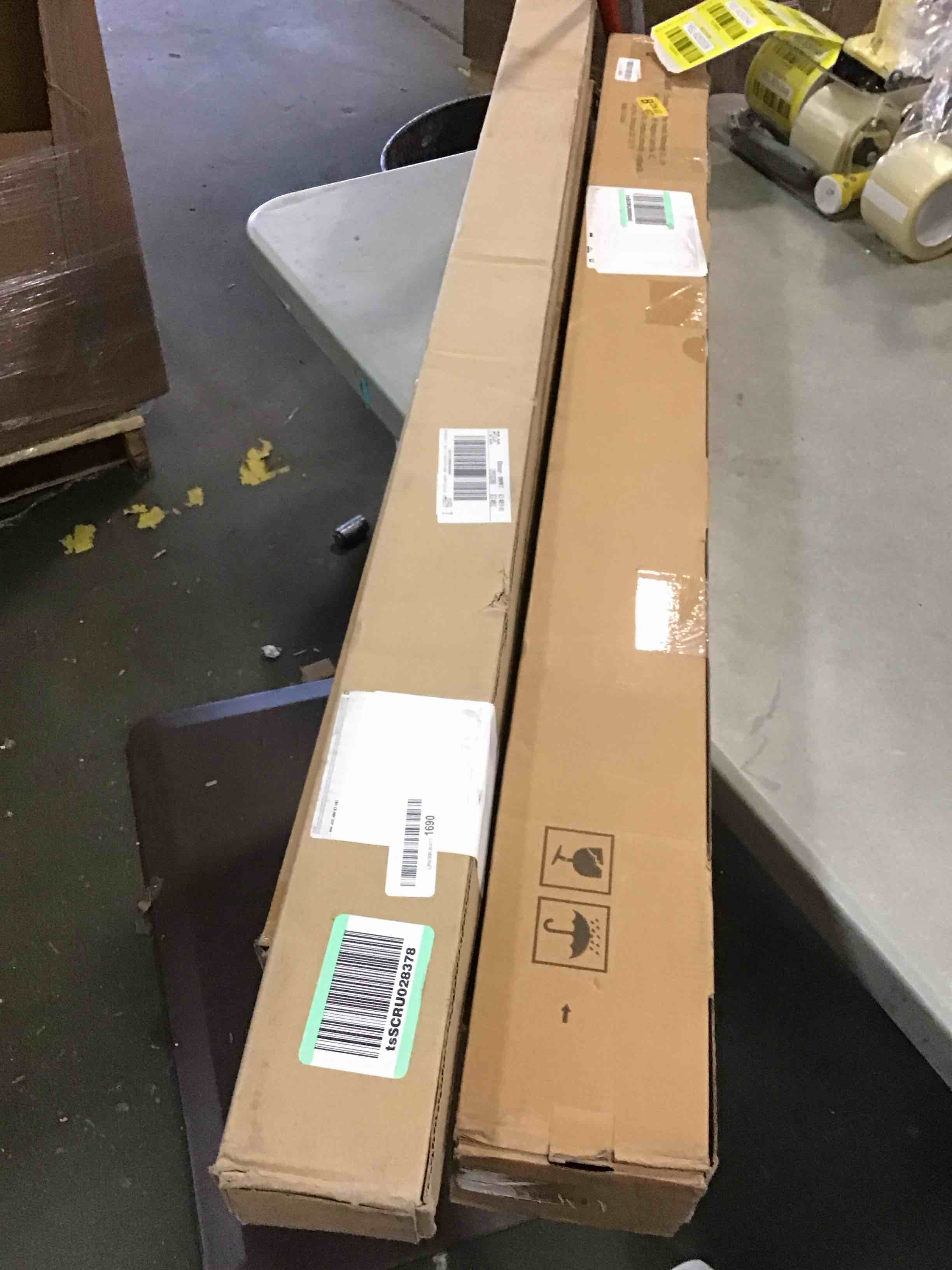 https://s3.amazonaws.com/lotting-images-prod/bidfta/RED6340540_1712510985118.jpeg