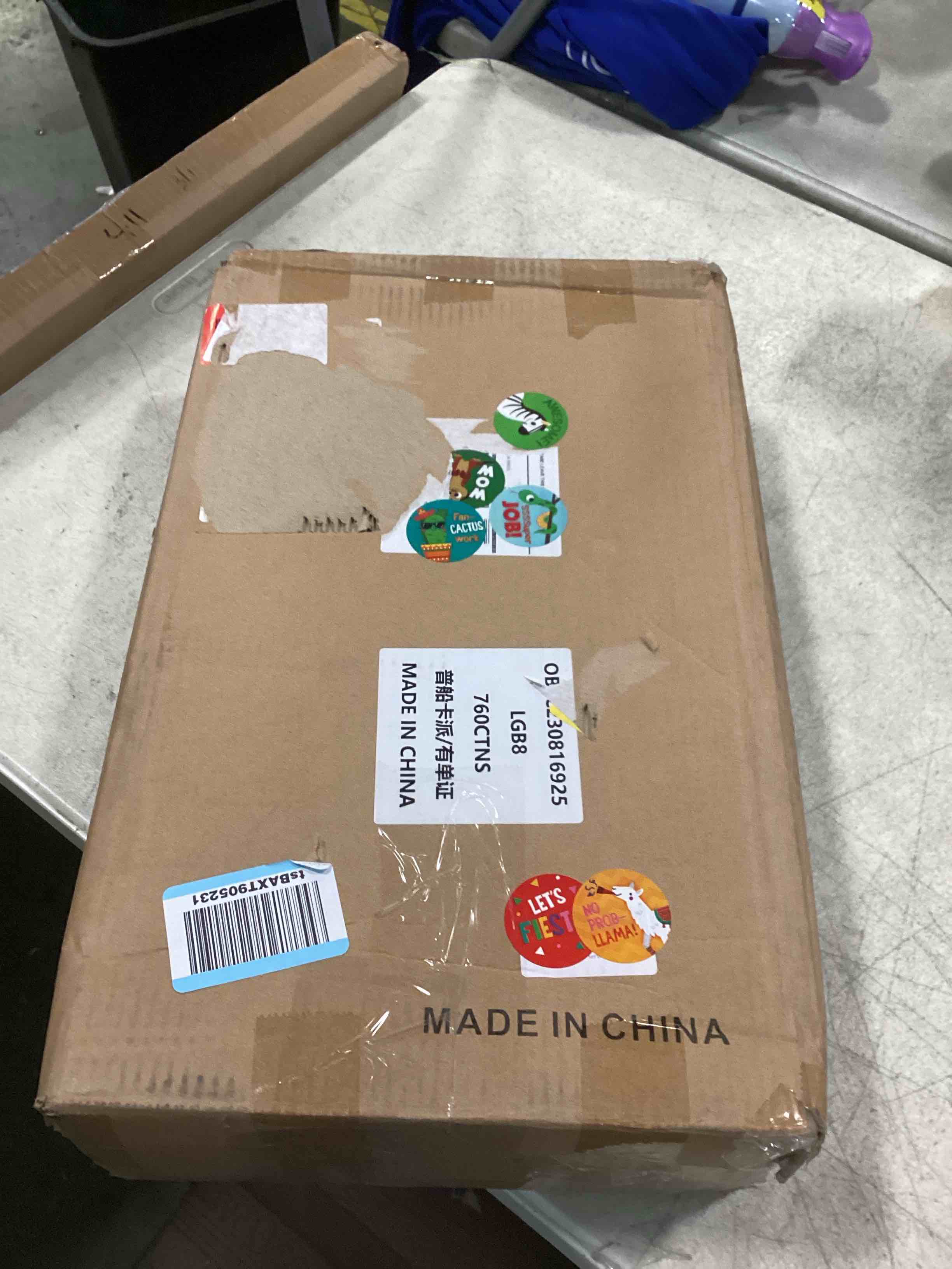 https://s3.amazonaws.com/lotting-images-prod/bidfta/RED6340807_1712766649903.jpeg