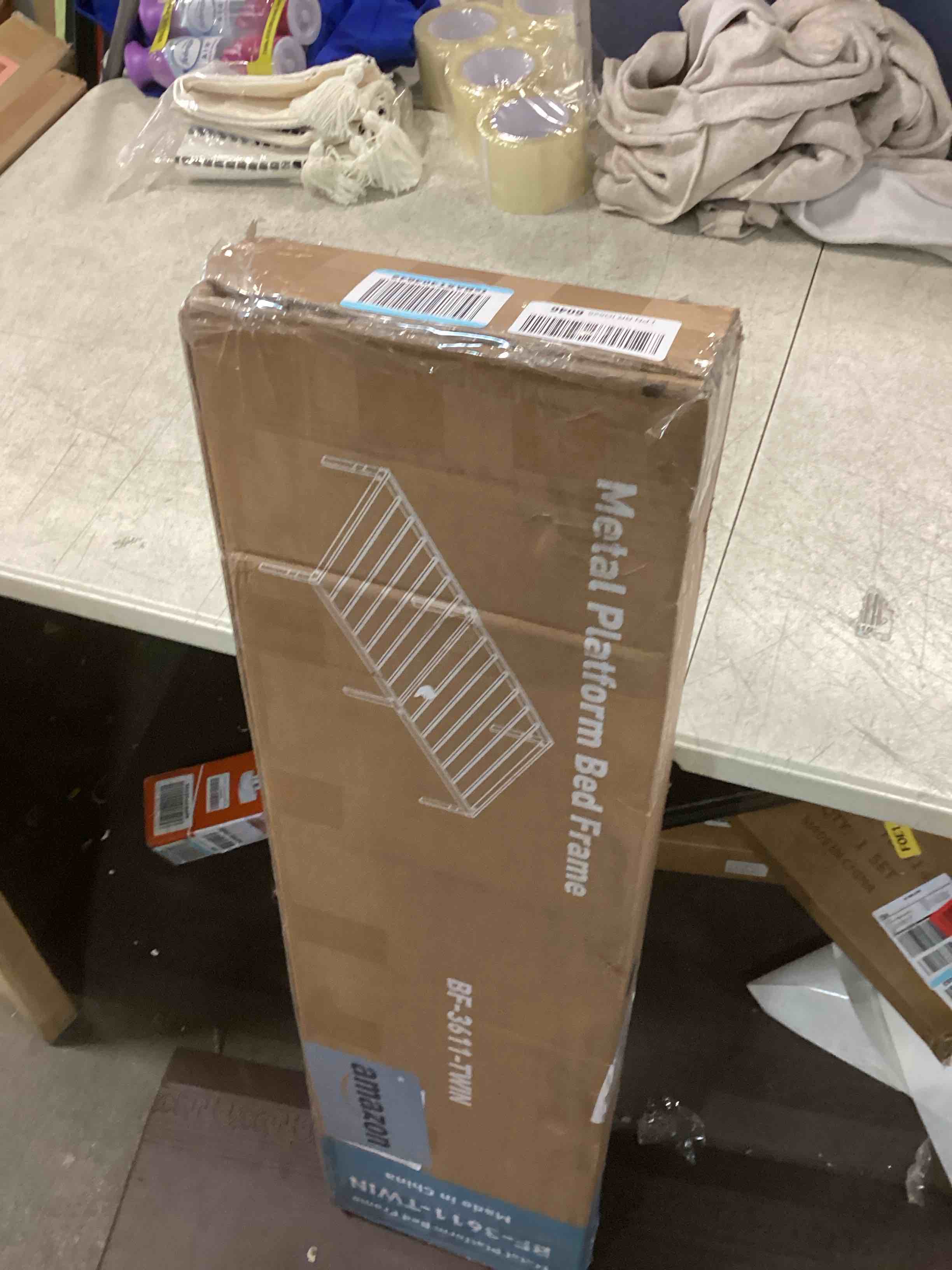 https://s3.amazonaws.com/lotting-images-prod/bidfta/RED6340891_1712779162868.jpeg