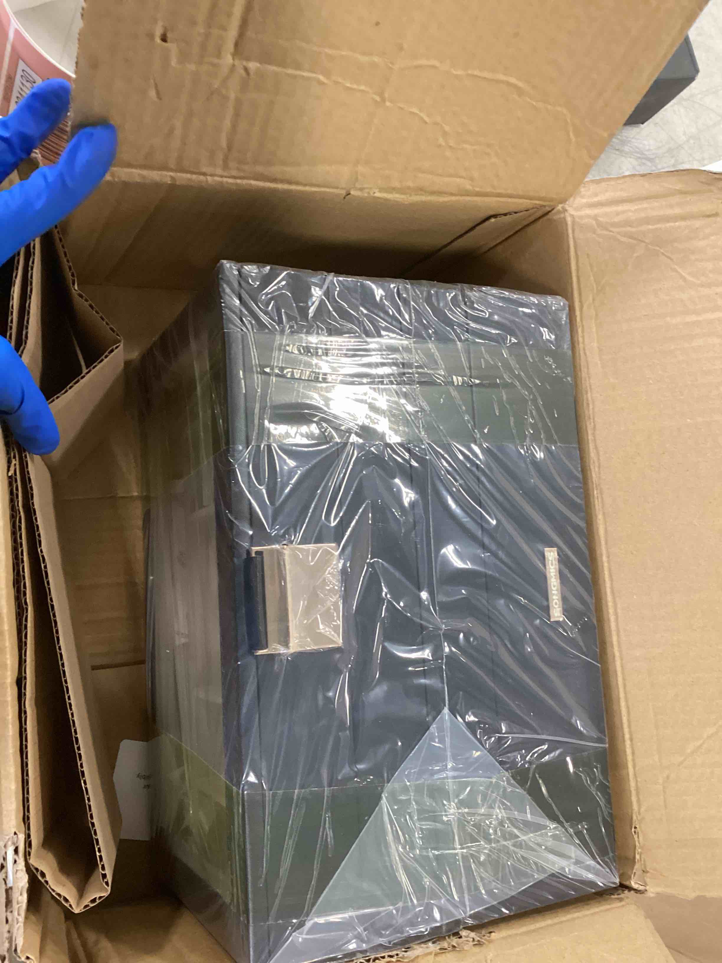 https://s3.amazonaws.com/lotting-images-prod/bidfta/RED6341123_1711568895226.jpeg