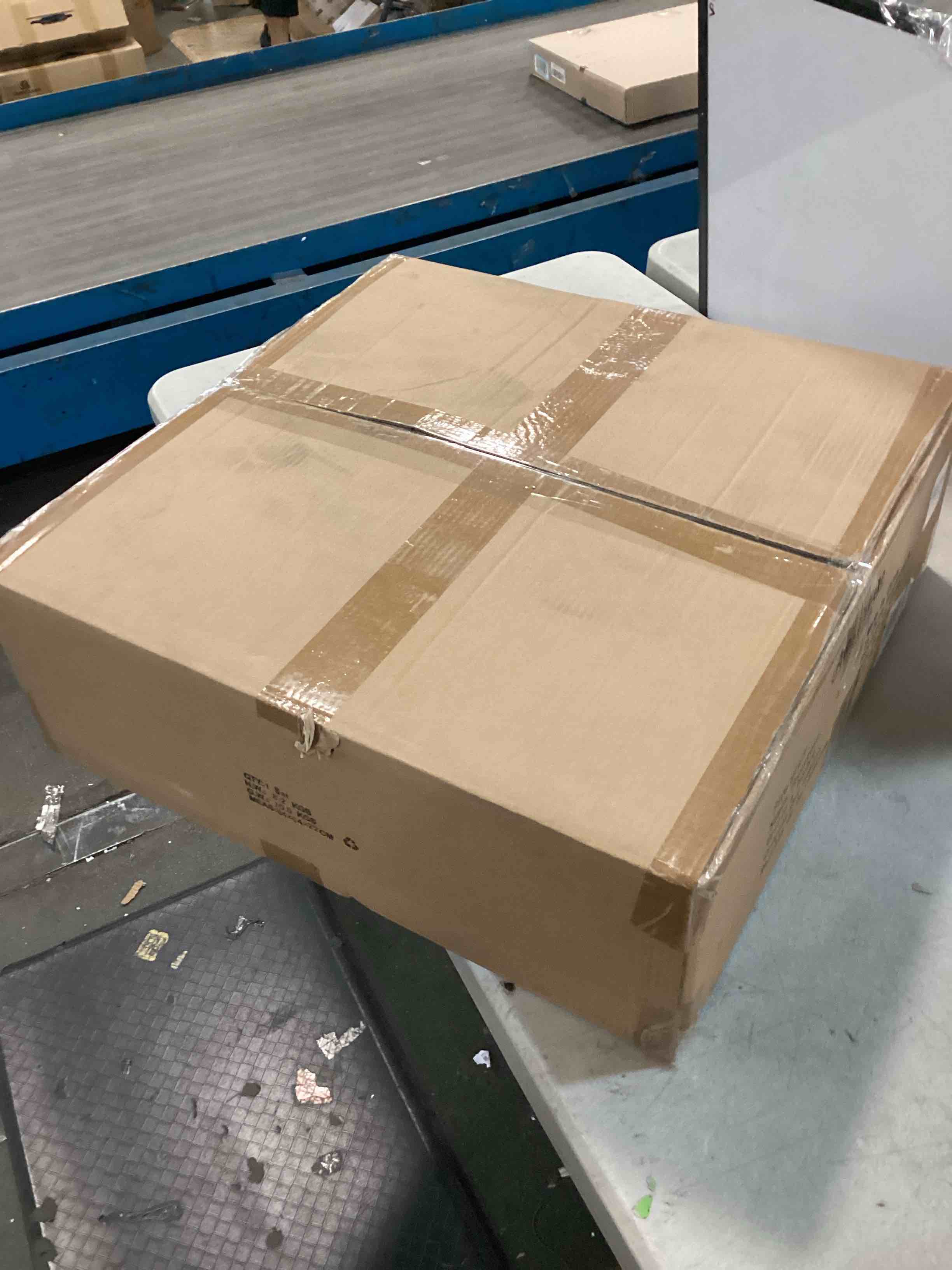https://s3.amazonaws.com/lotting-images-prod/bidfta/RED6343460_1712083749606.jpeg