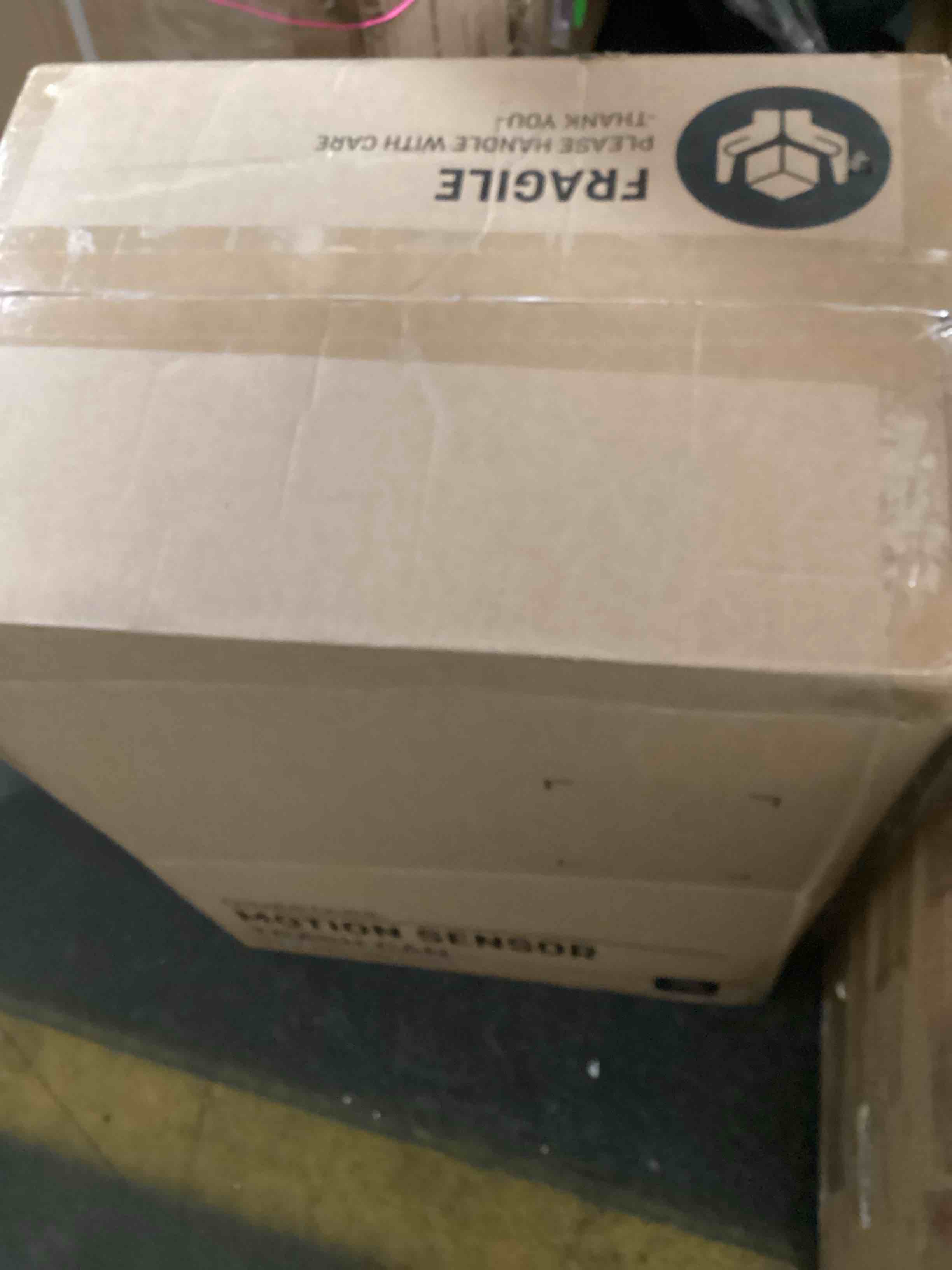 https://s3.amazonaws.com/lotting-images-prod/bidfta/RED6347174_1715008531880.jpeg
