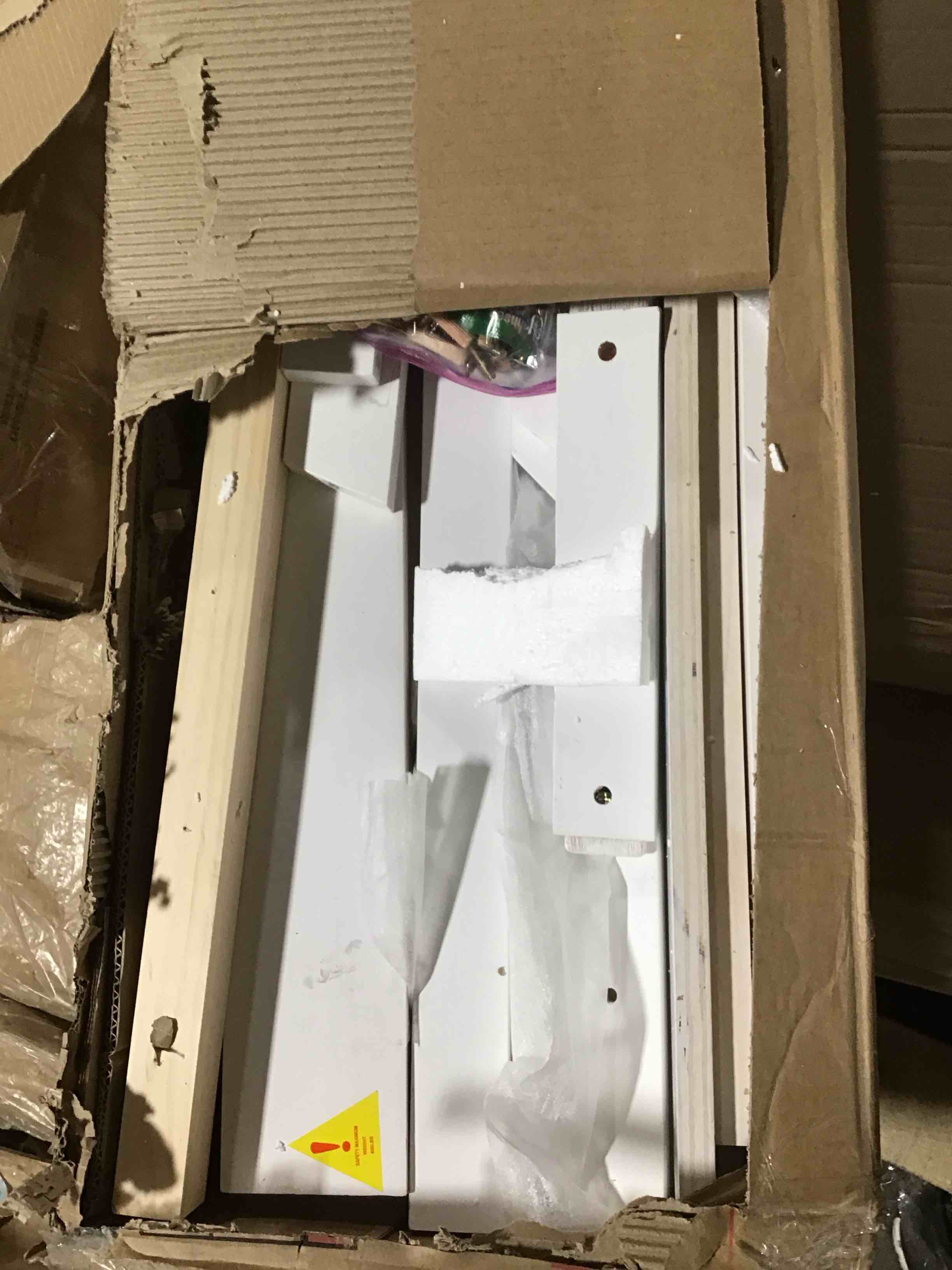 https://s3.amazonaws.com/lotting-images-prod/bidfta/RED6347230_1715021136176.jpeg