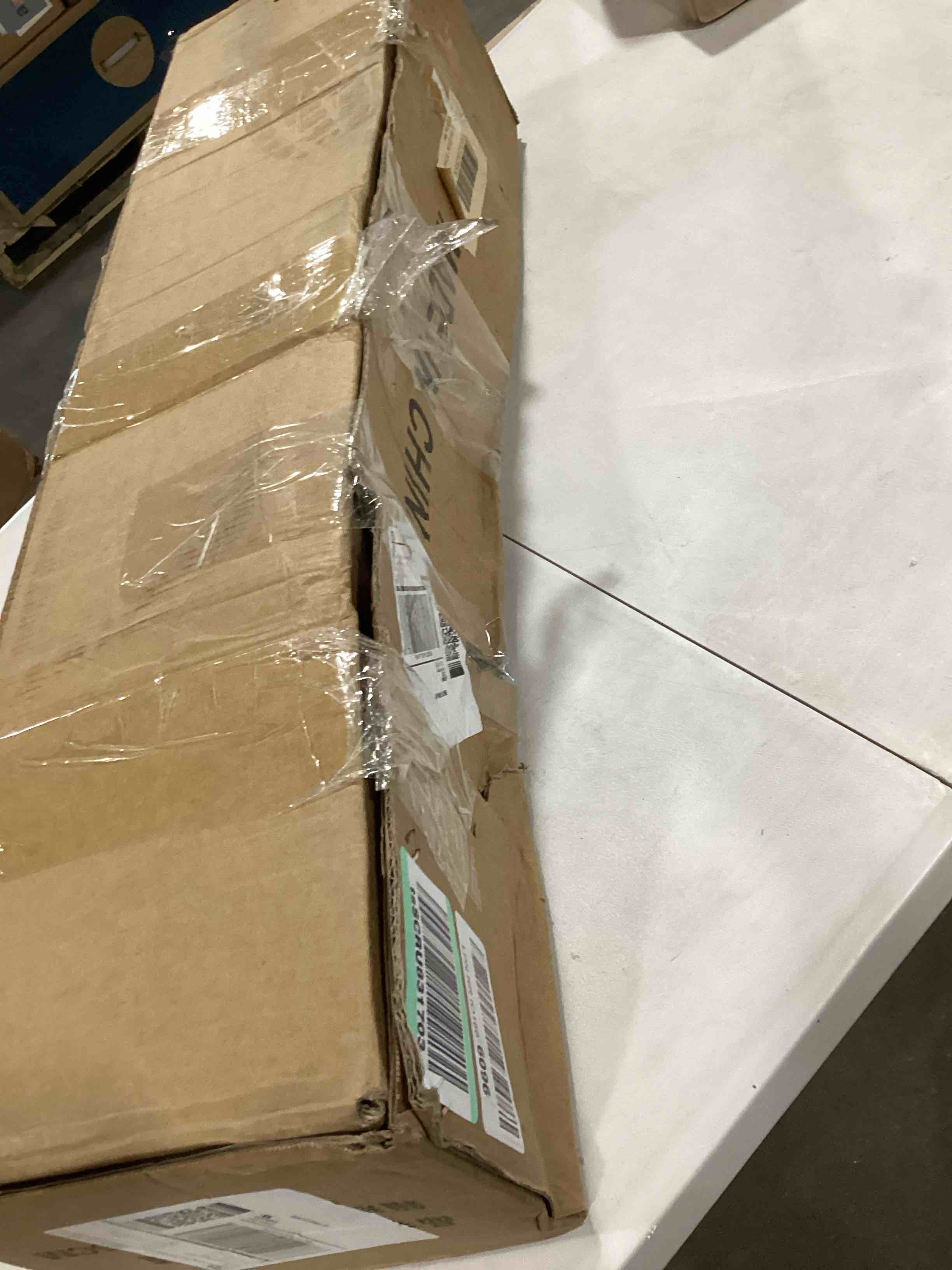 https://s3.amazonaws.com/lotting-images-prod/bidfta/RED6347614_1715190370459.jpeg
