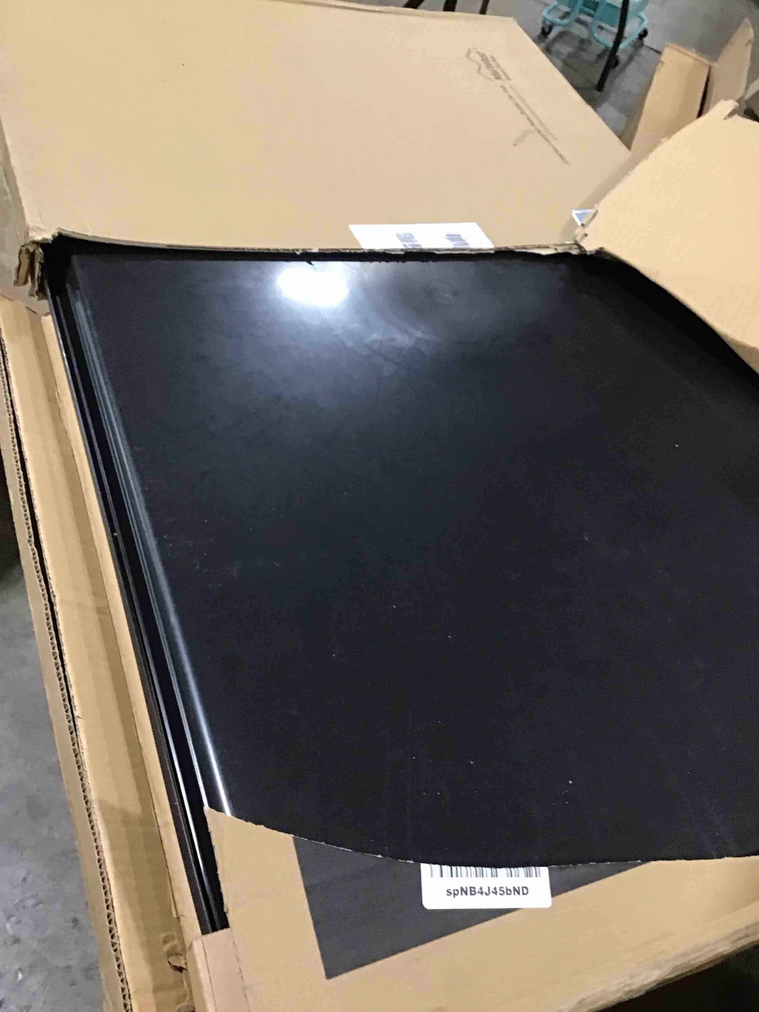 https://s3.amazonaws.com/lotting-images-prod/bidfta/RED6348231_1715630734177.jpeg