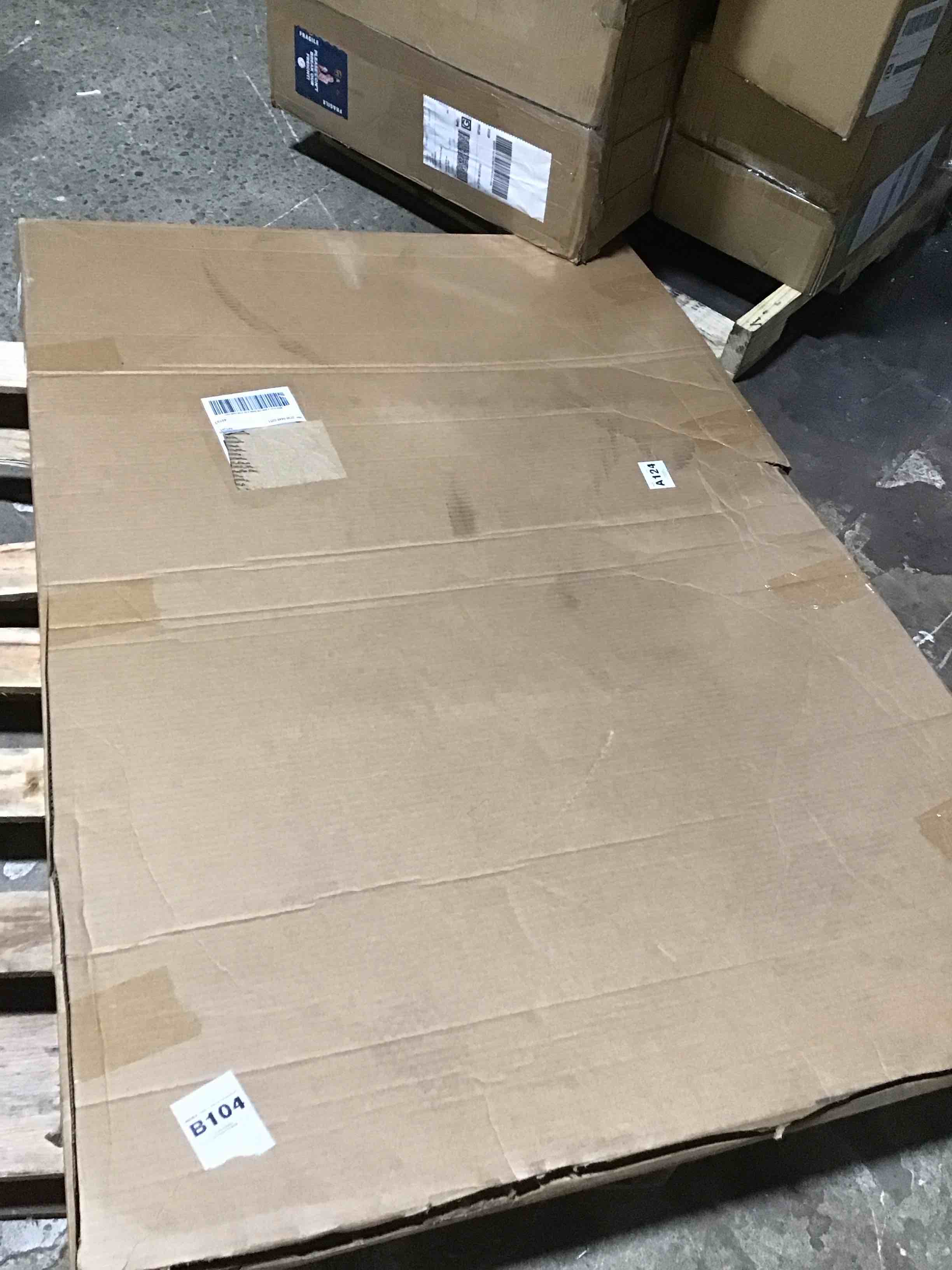 https://s3.amazonaws.com/lotting-images-prod/bidfta/RED6349432_1714420368061.jpeg